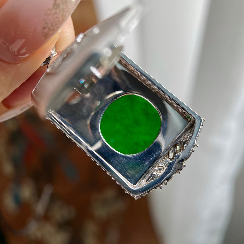 18k金钻镶冰种辣阳绿无事牌吊坠（yc224119）