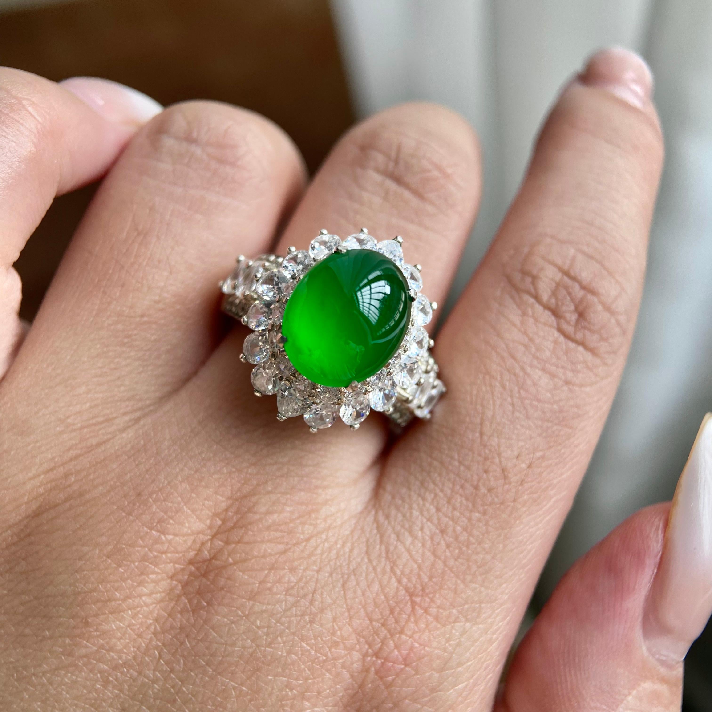 冰玻种帝王绿蛋面裸石（yc223611）