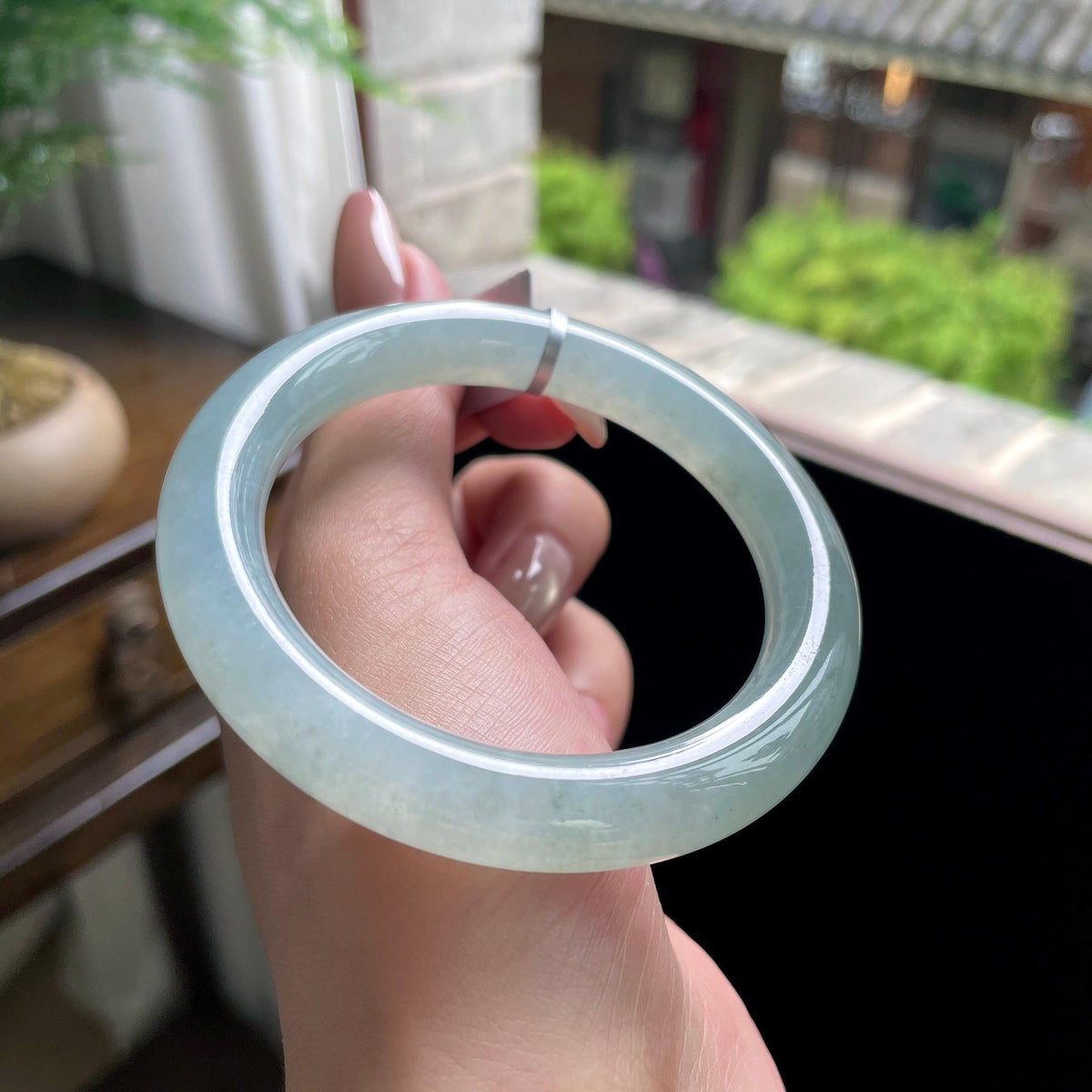 糯冰种冰蓝水圆条 53.5圈 天然缅甸A货翡翠（yc696425）