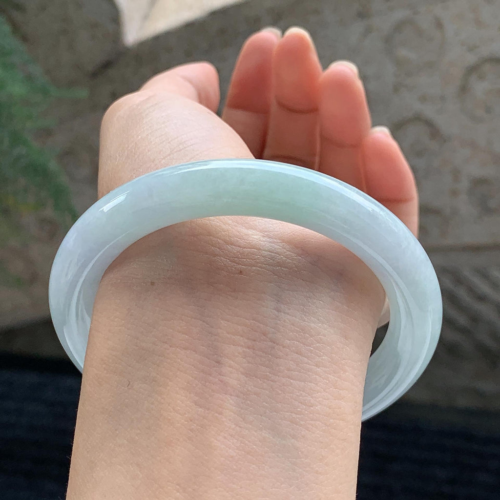 细糯种 淡春彩圆条手镯 56圈 天然缅甸A货翡翠（yc699571）