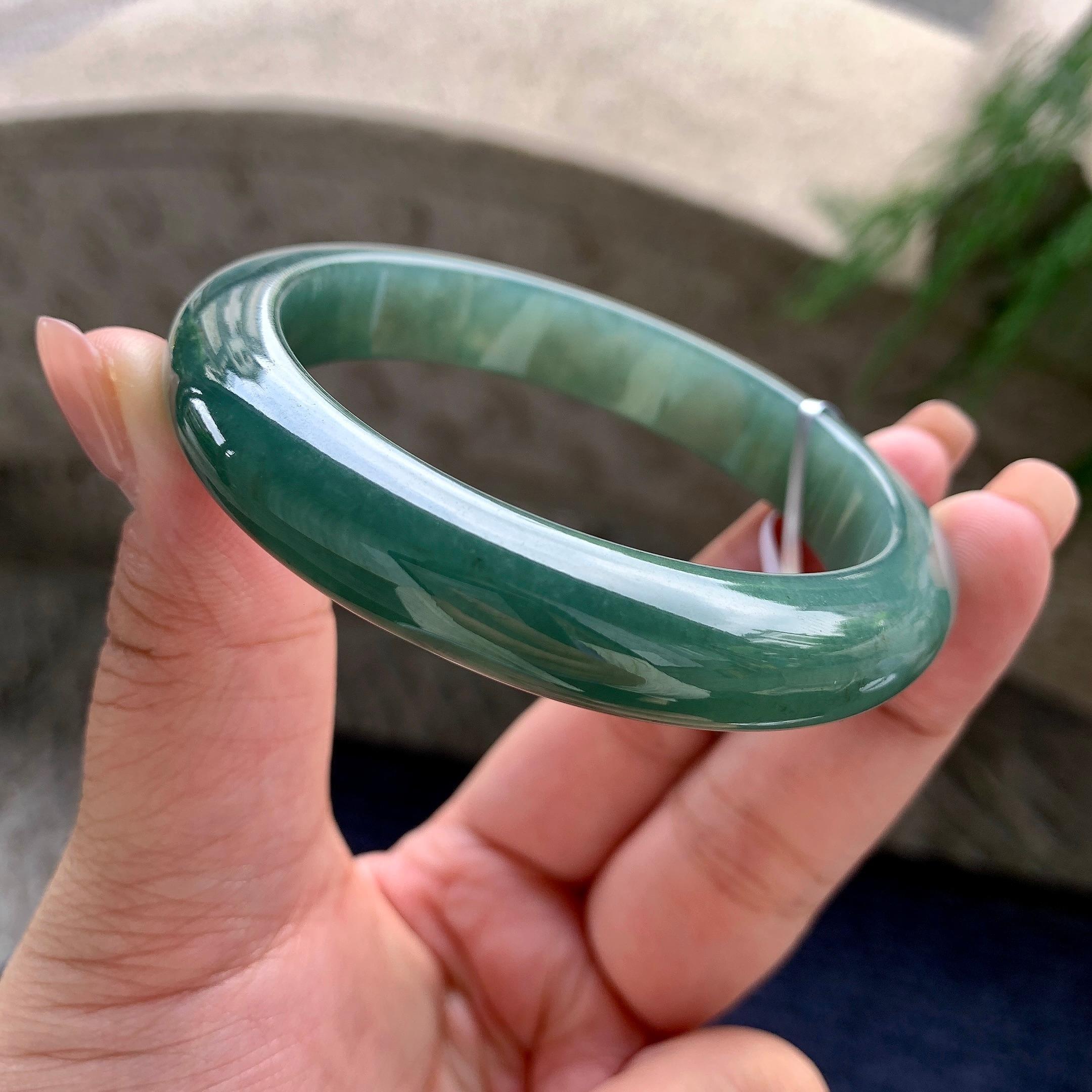 大圈口 细糯种油青正圈平安镯 58圈口 天然缅甸A货翡翠（yc522657）