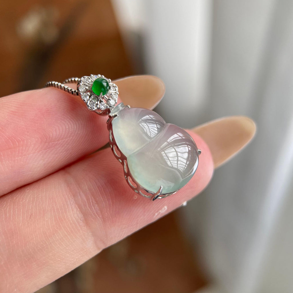 18k金钻镶冰种淡晴底葫芦吊坠（yc224543）