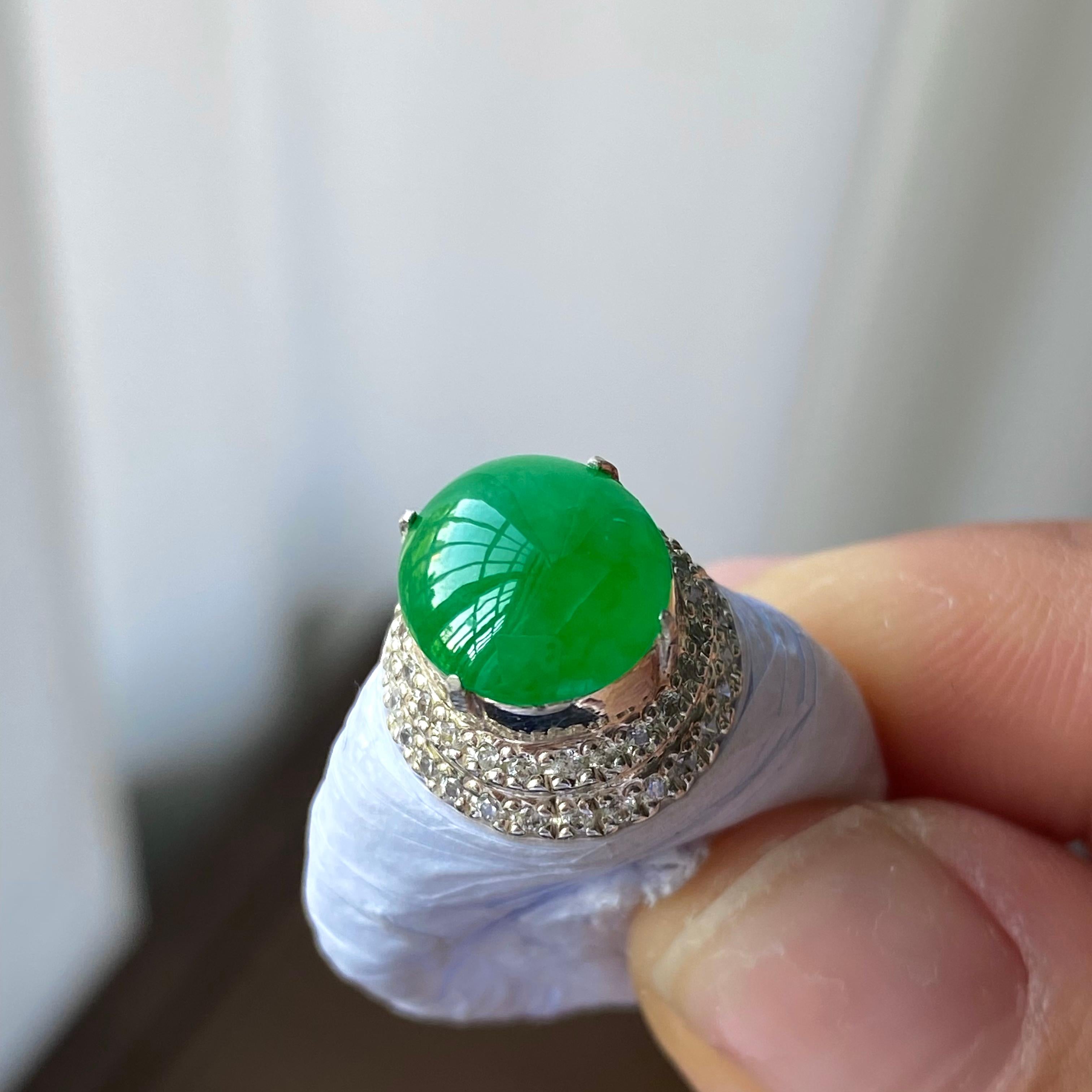 糯冰种满绿蛋面裸石（yc303915）