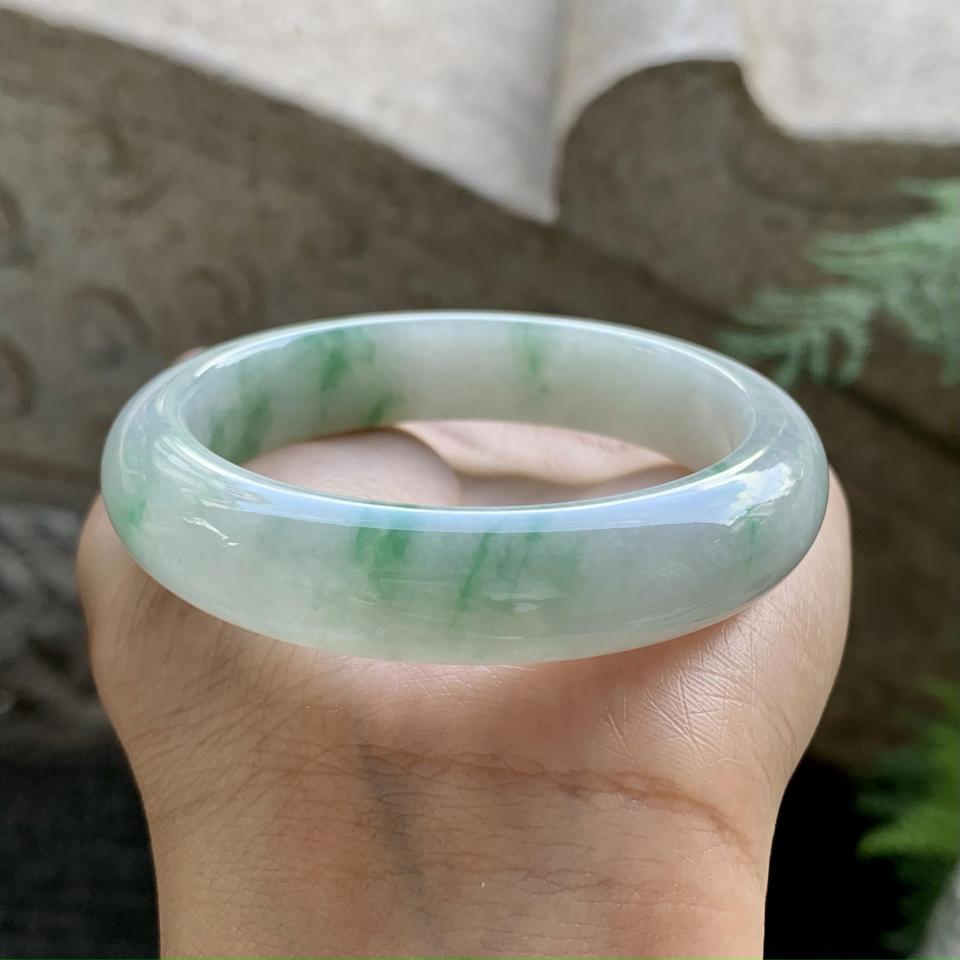 糯冰飘花翡翠平安镯（54.2mm）（TF06261513）