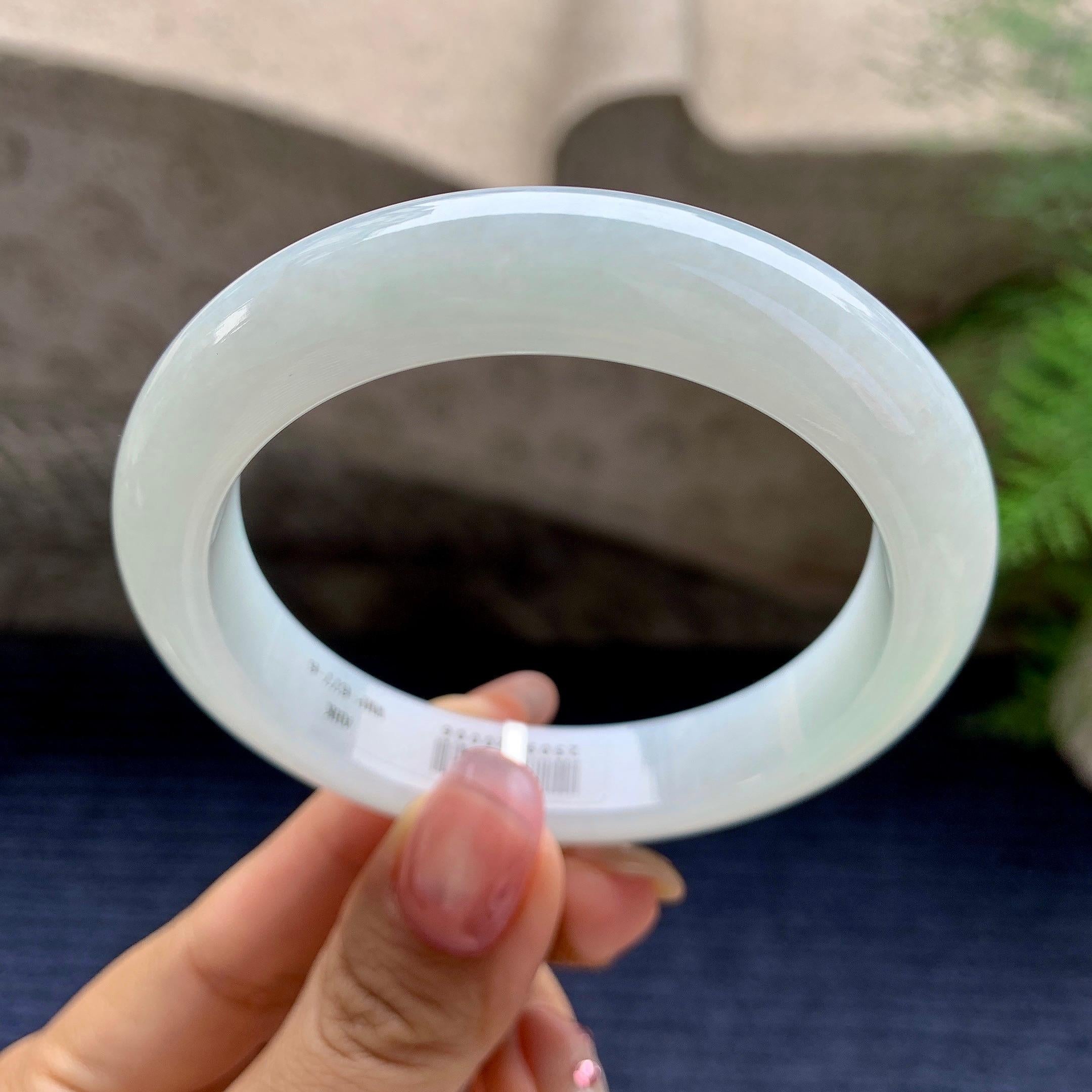 细糯种淡晴底平安镯（55.2mm）（yc280882）