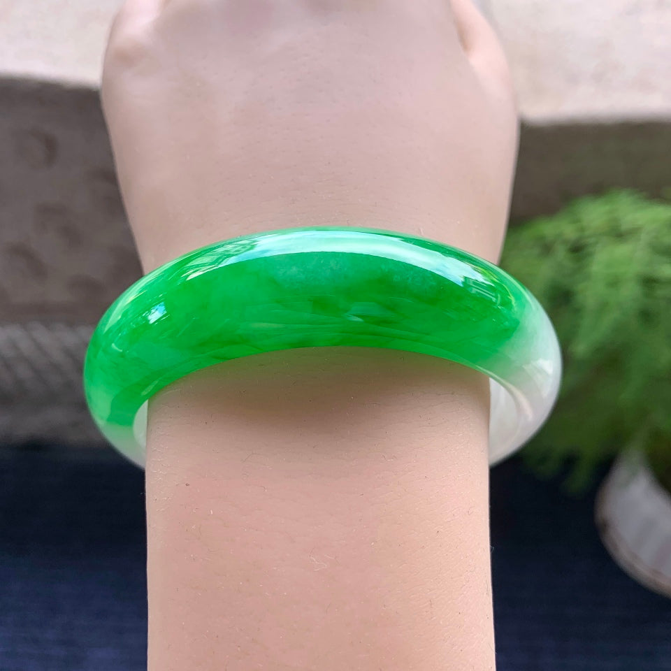 细糯种阳绿宽版轮胎手镯（58mm）（yc116052）