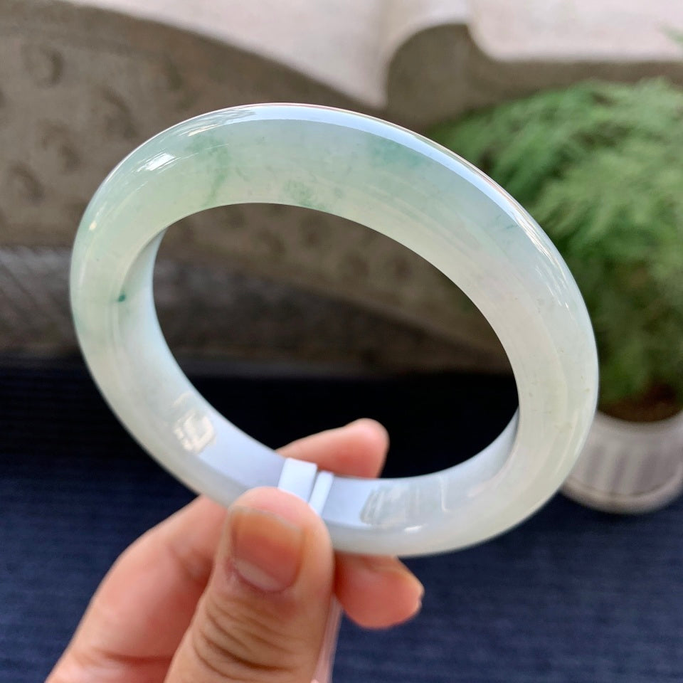 糯冰种飘蓝花平安镯（57mm）（yc079297）