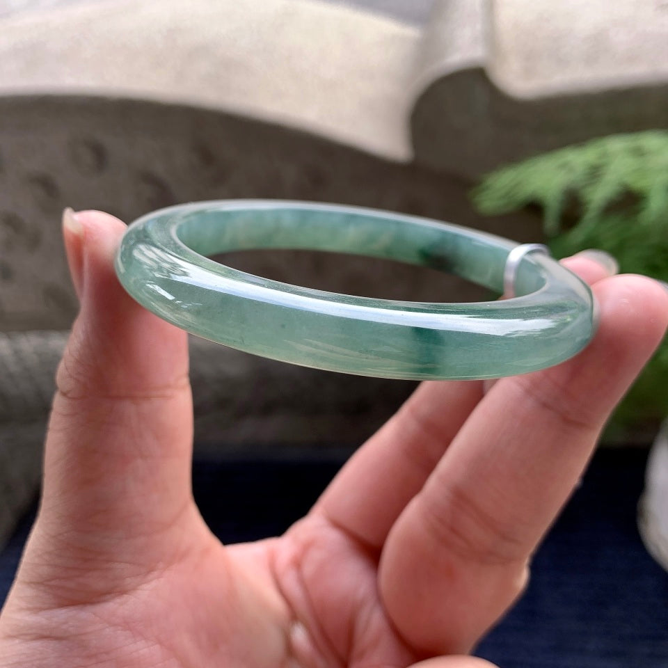 细糯种油青飘花泥鳅背手镯（56.5mm）（yc096600）