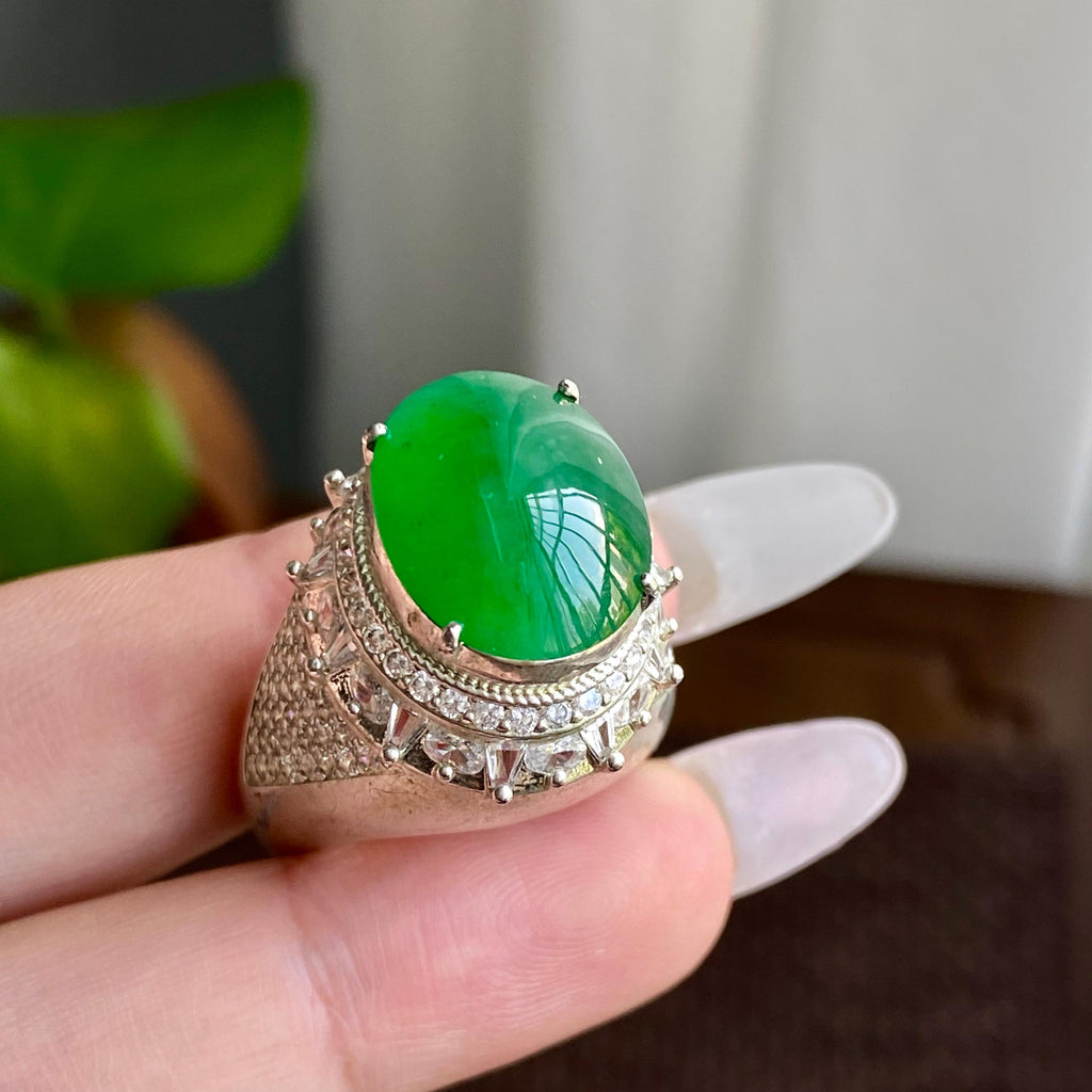 糯冰种满绿裸石蛋面（yc282937）