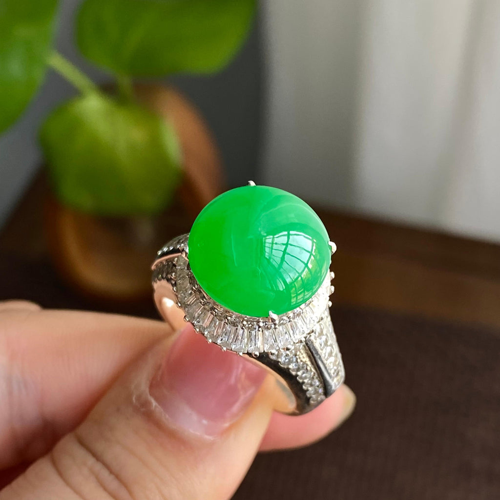 糯冰种满绿裸石蛋面（yc282940）