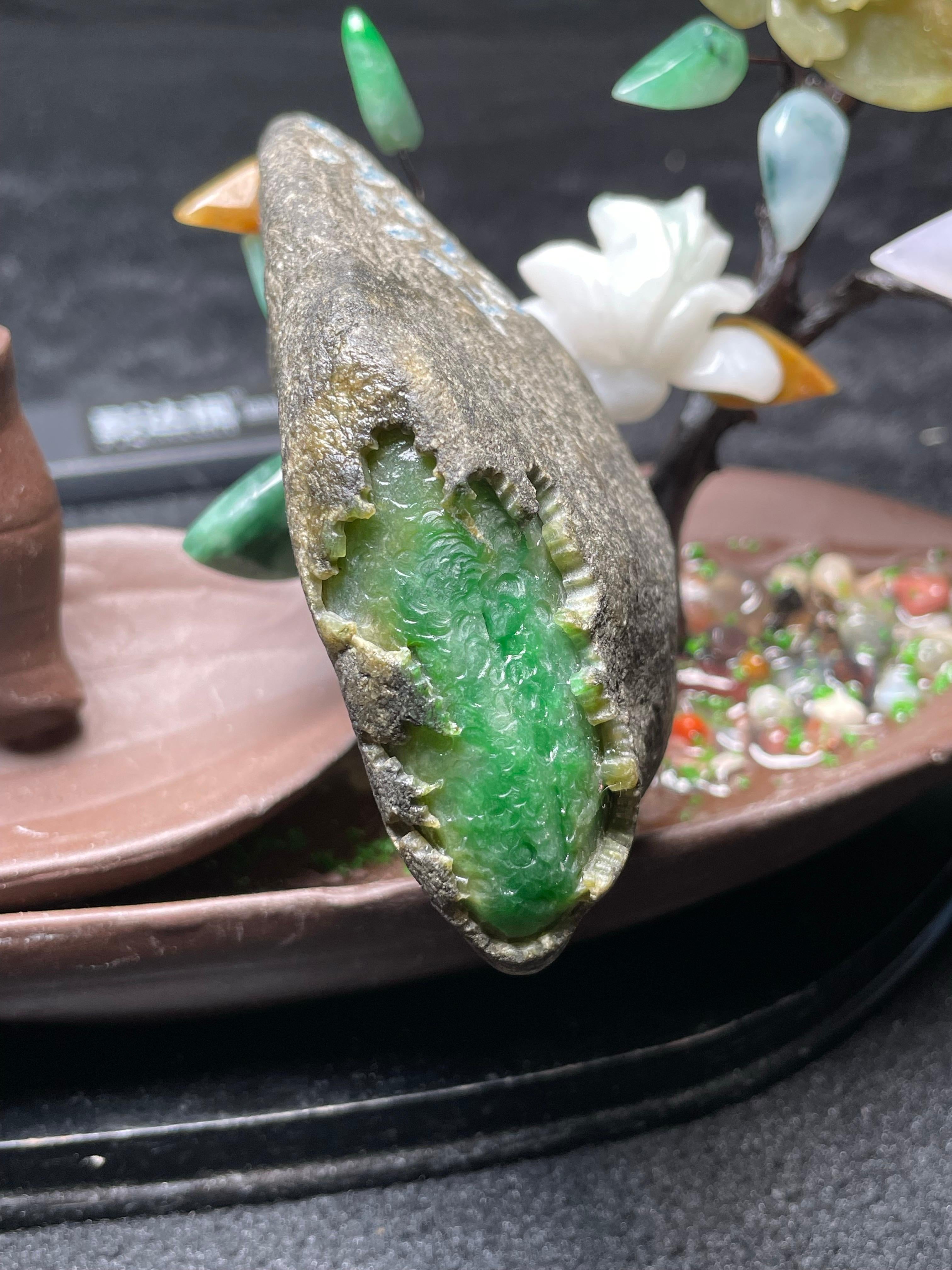 莫西沙开窗冰底黄加绿牌子料（yc529238）