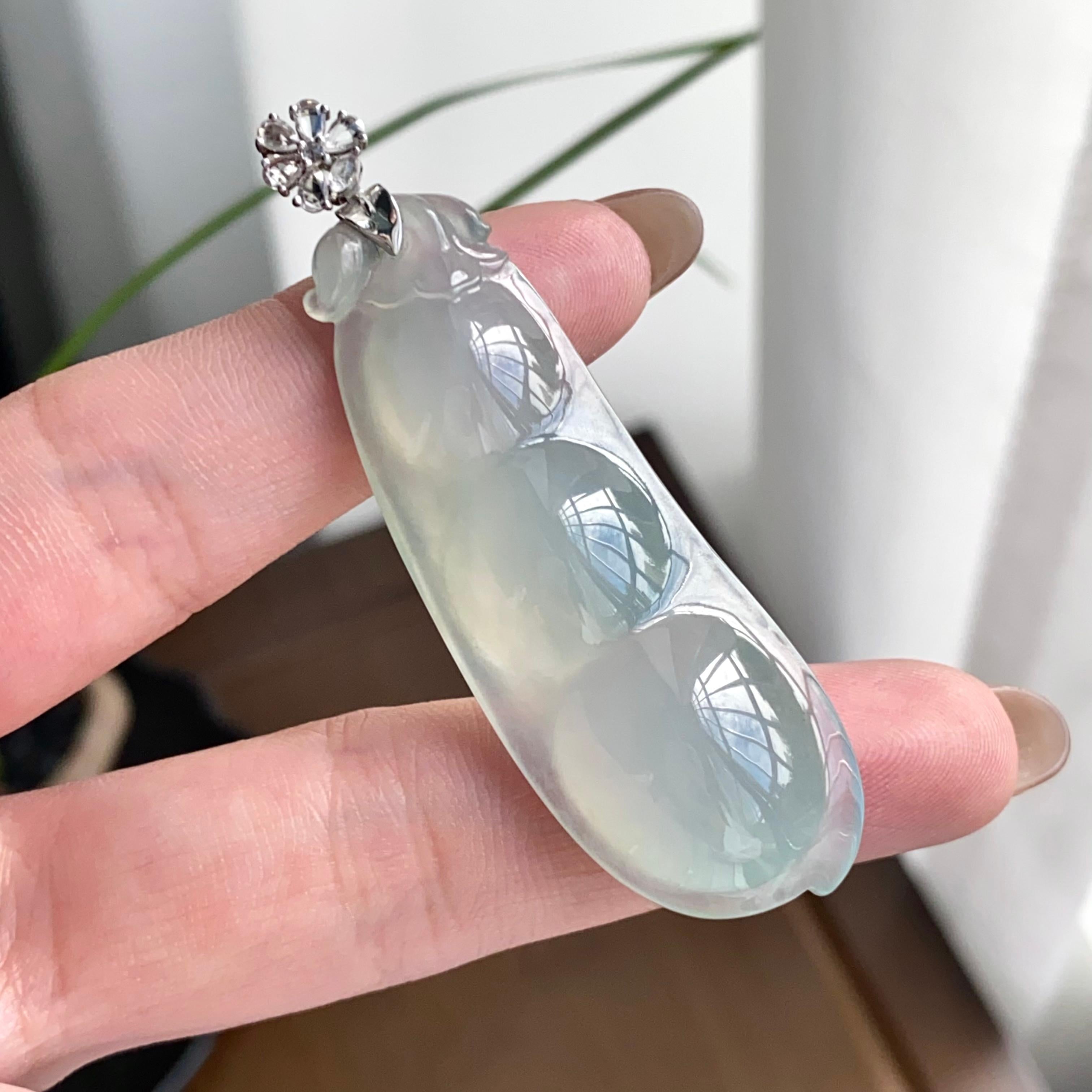 18k金钻镶糯冰种蓝底福豆吊坠（yc262743）