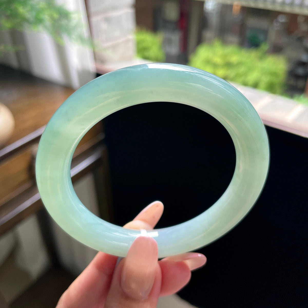 大圈口 糯冰种油青色湖水绿圆条 58圈 天然缅甸A货翡翠（yc696436）