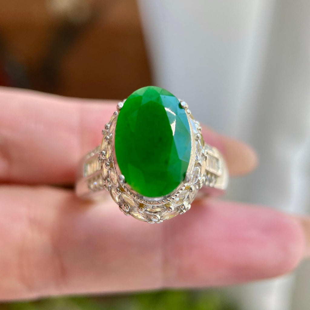 冰种辣阳绿宝石切割戒面裸石（yc234470）