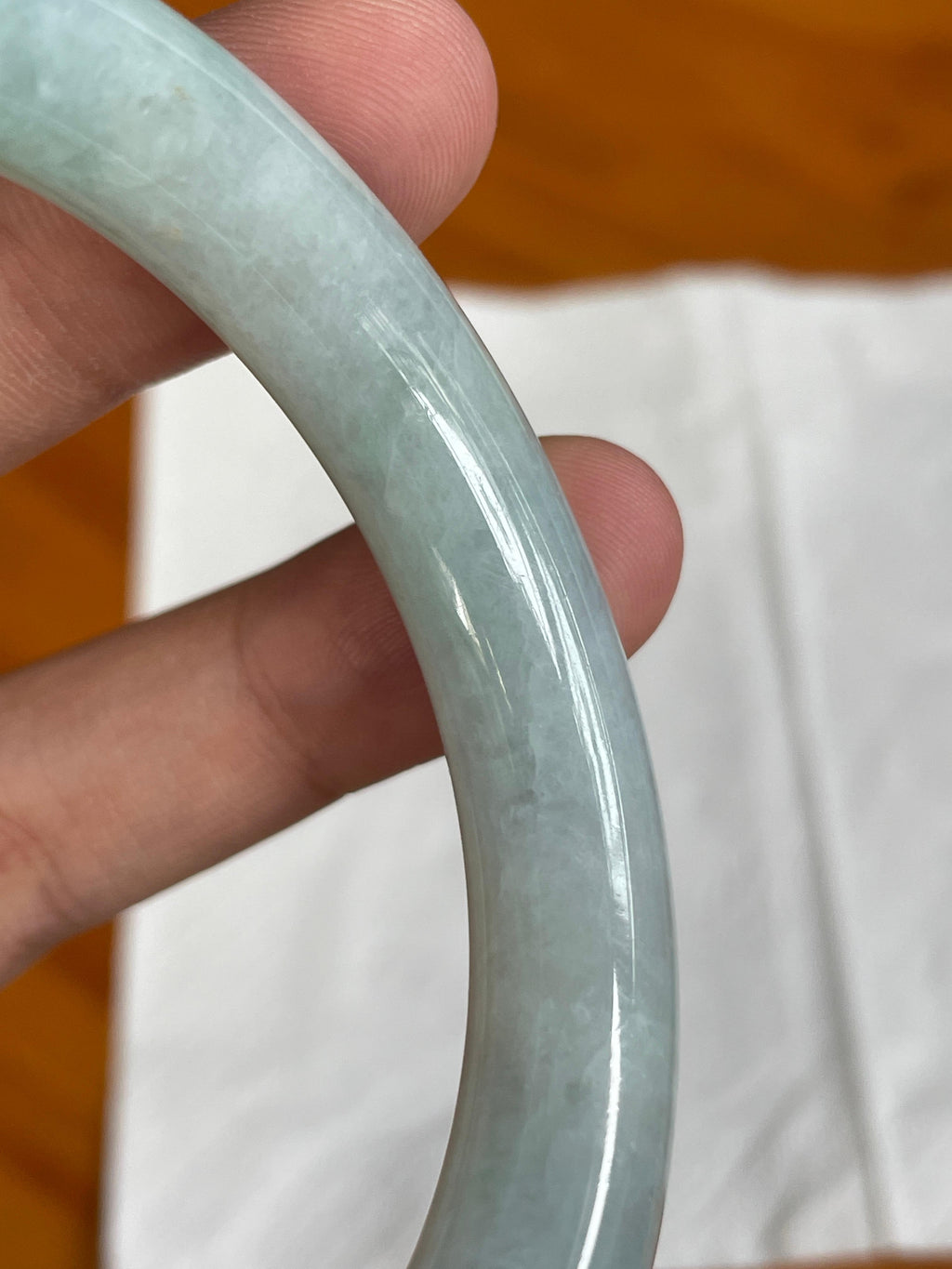 秒杀 糯种阳绿白底青圆条 54圈 天然缅甸A货翡翠（yc703260）