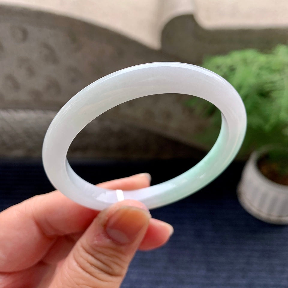 糯种带底色贵妃手镯（53mm）（yc081820）