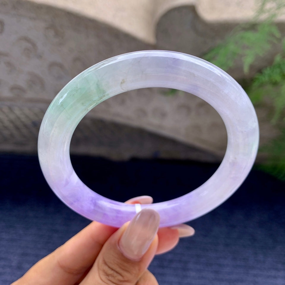 糯冰种紫罗兰飘绿花圆条手镯（58.5mm）（yc172328）