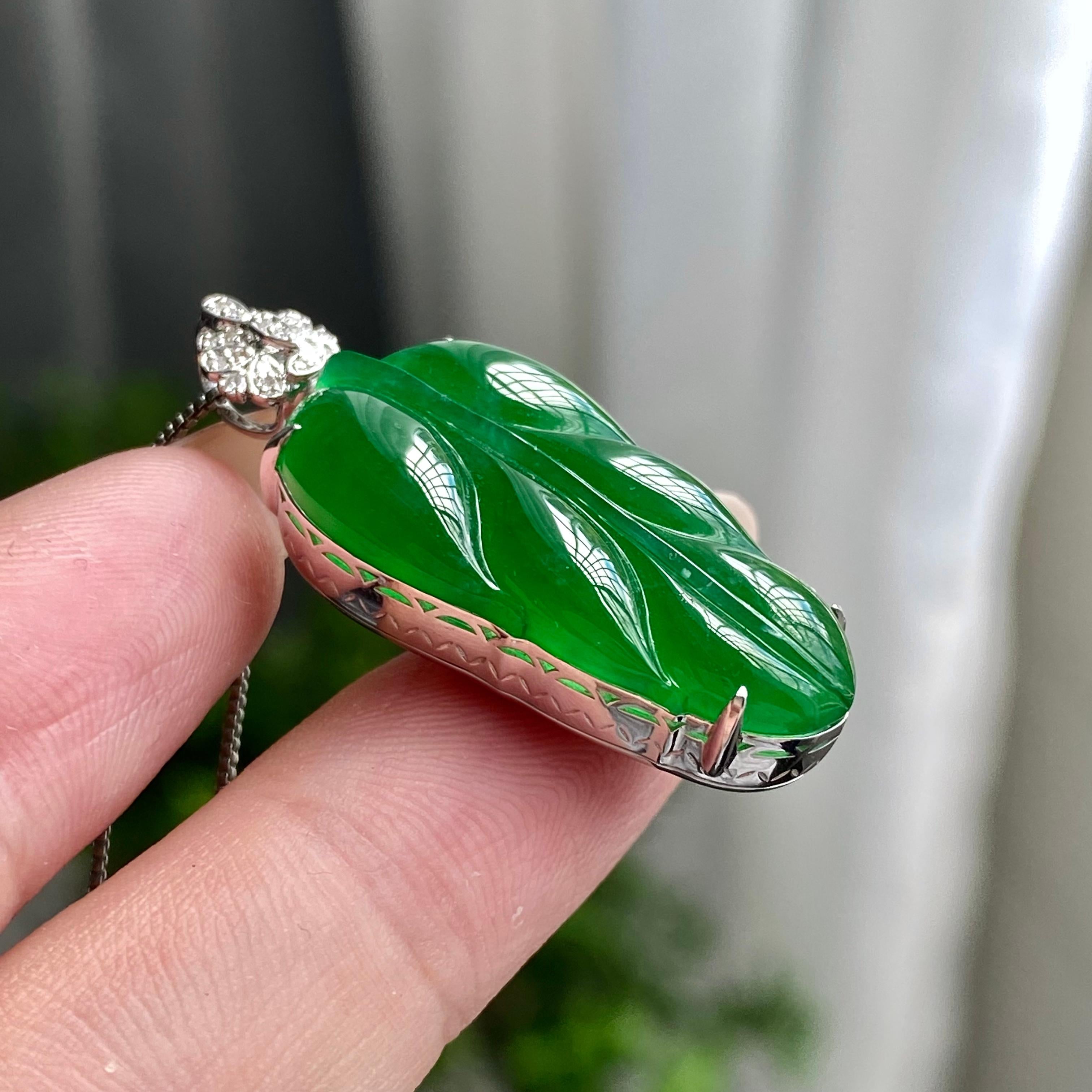 18k金钻镶冰种阳绿玉叶吊坠（yc204453）