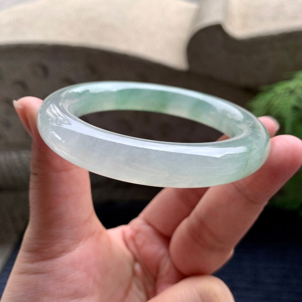 糯冰种飘花圆条手镯（56mm）（yc100705）
