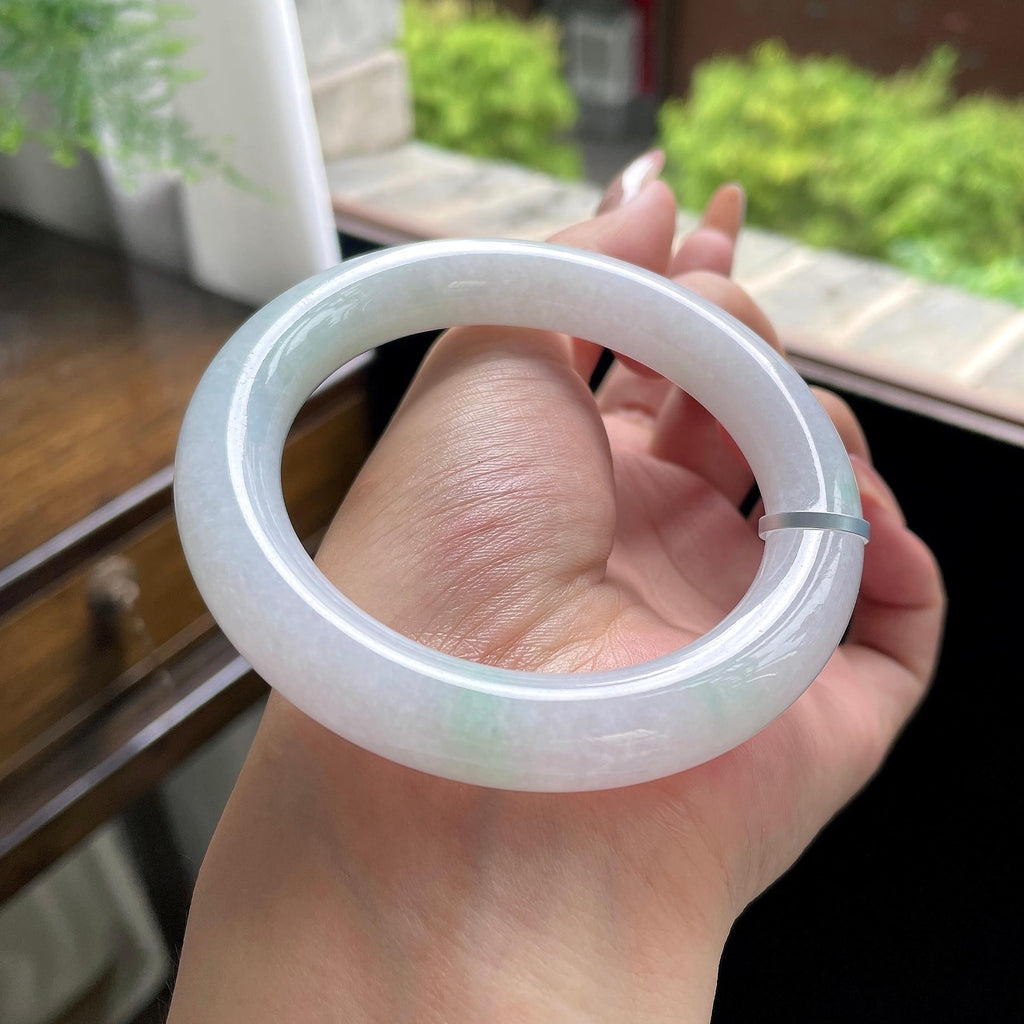 糯种白底青圆条 57圈 天然缅甸A货翡翠（yc703286）