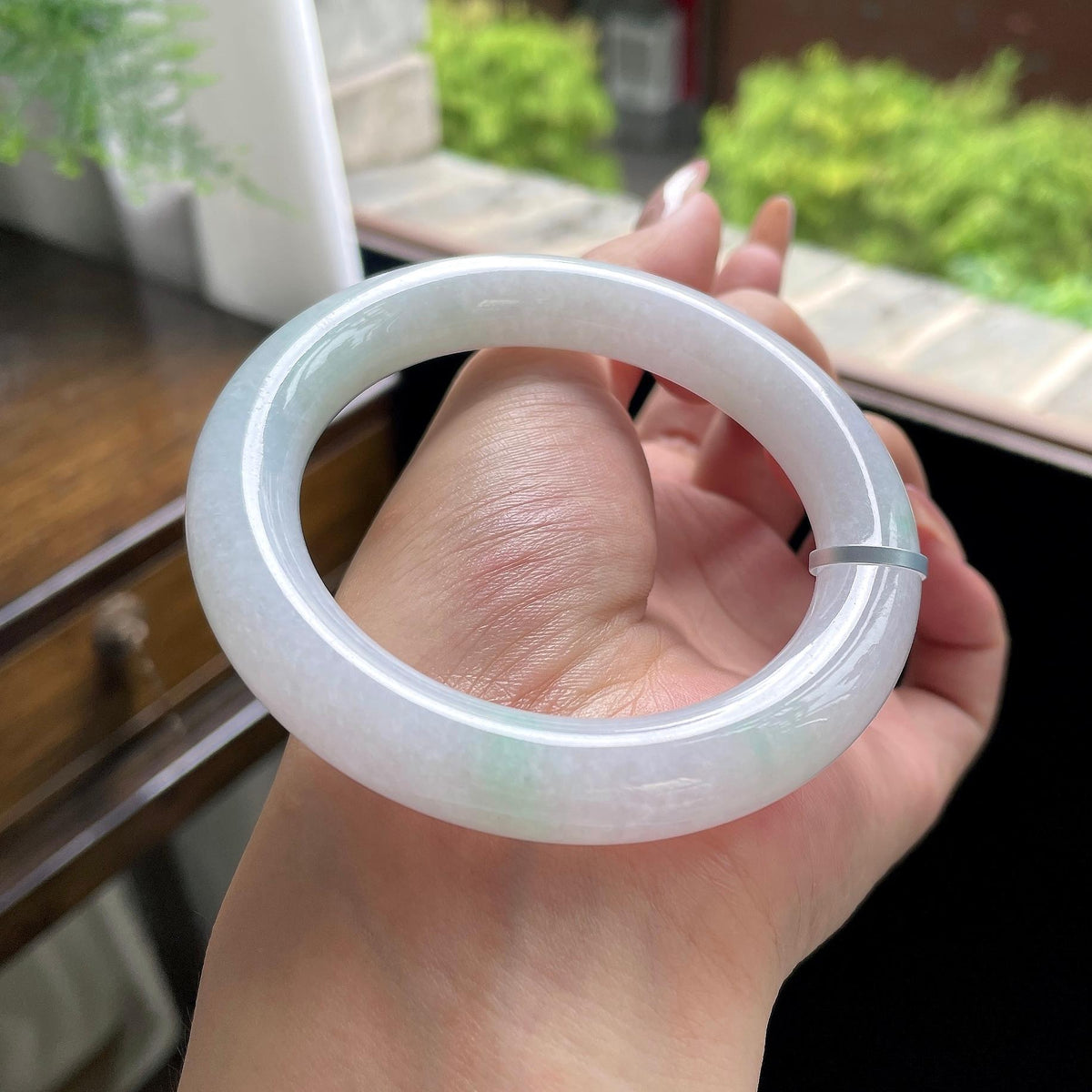 糯种白底青圆条 57圈 天然缅甸A货翡翠（yc703286）
