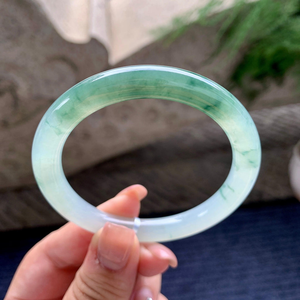 糯冰种晴底飘绿花圆条手镯 54.7圈口 天然缅甸A货翡翠（yc536191）