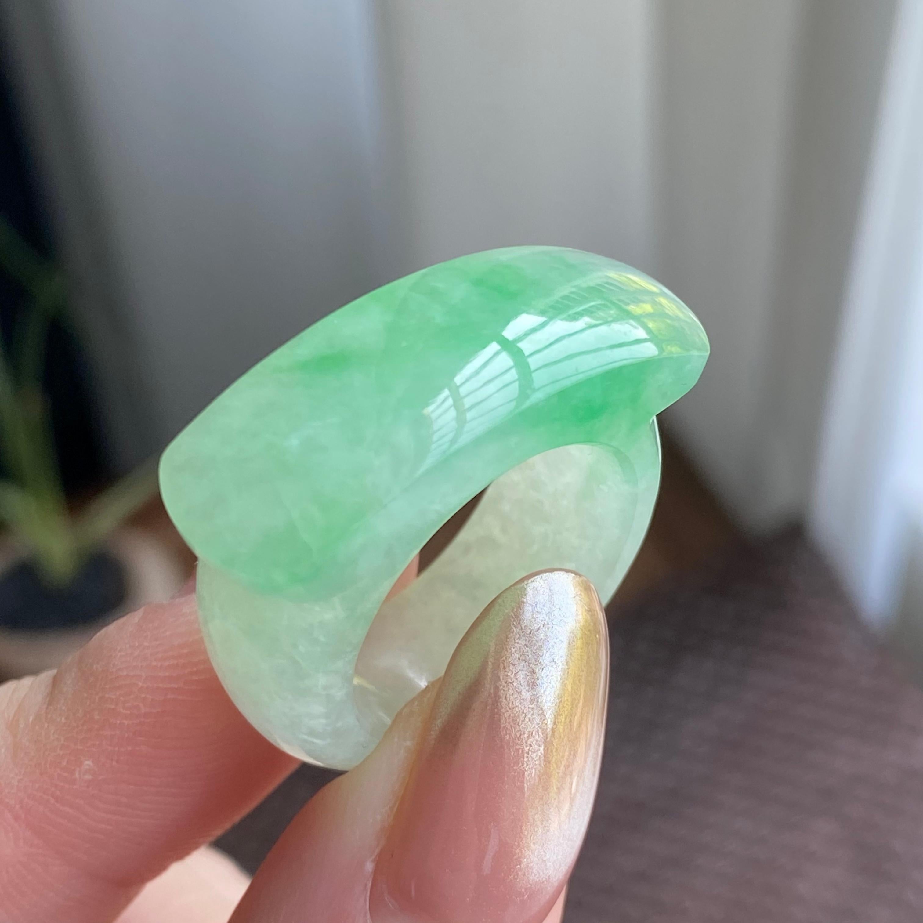 糯冰种金丝阳绿扳指（yc267893）