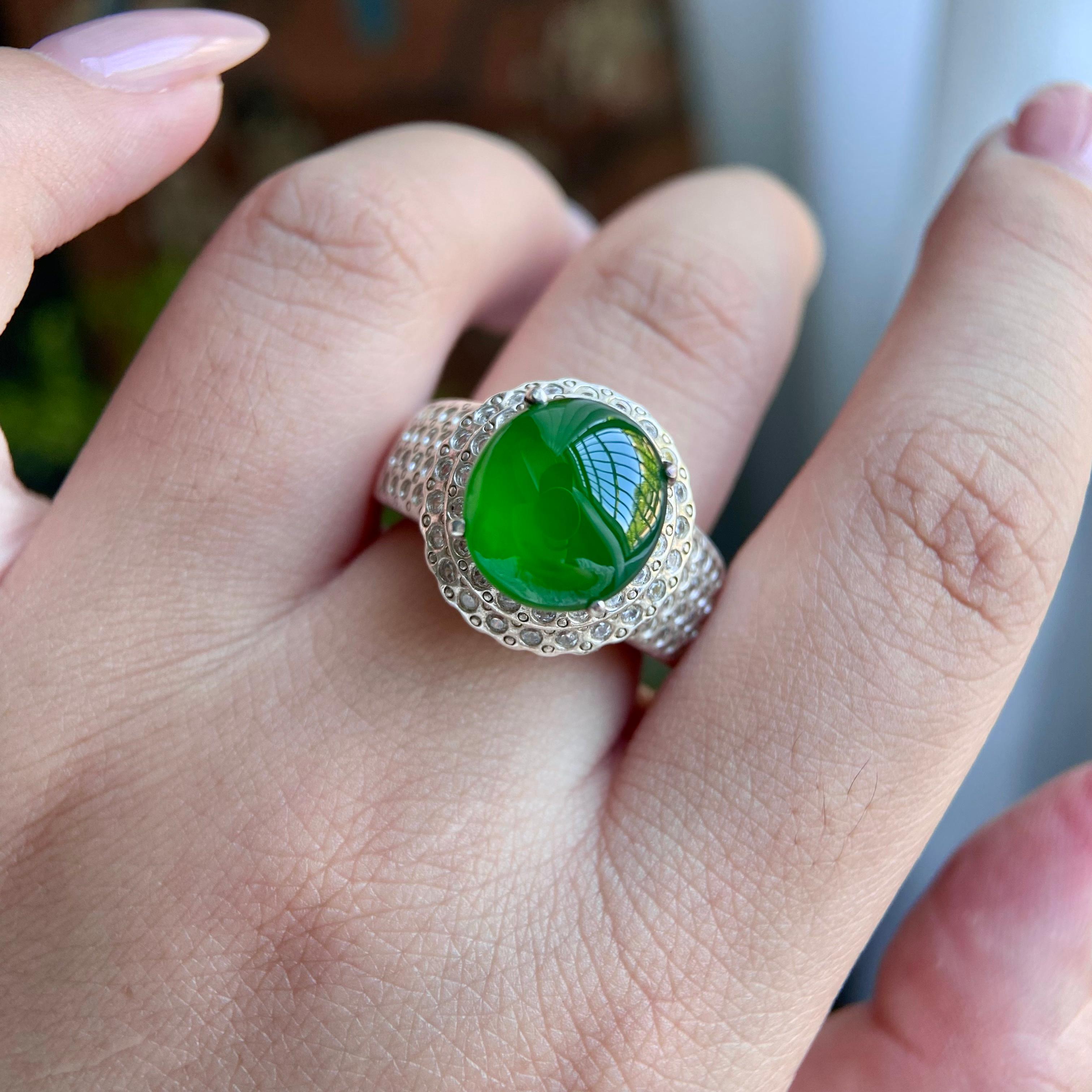 冰种辣阳绿戒面裸石（yc234199）