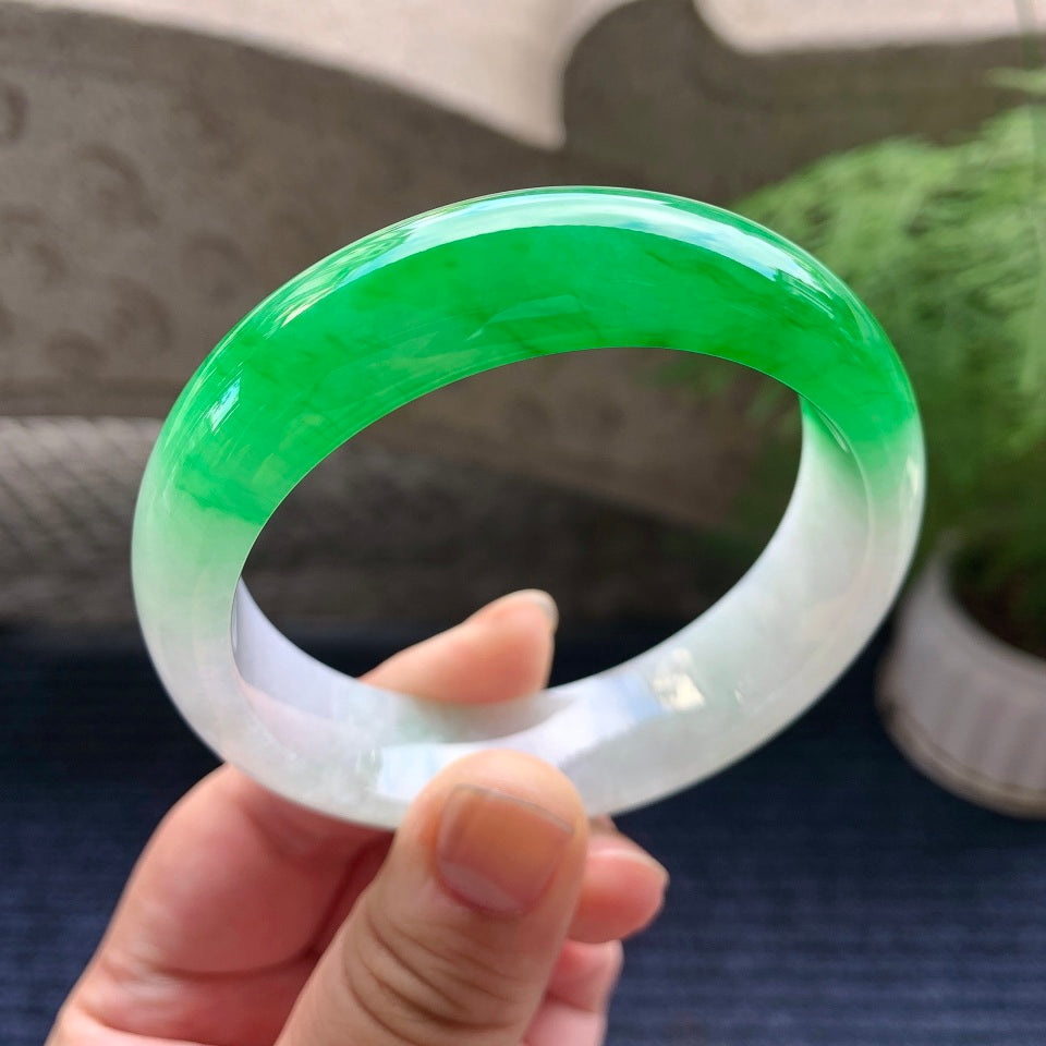 细糯种阳绿宽版轮胎手镯（58mm）（yc116052）