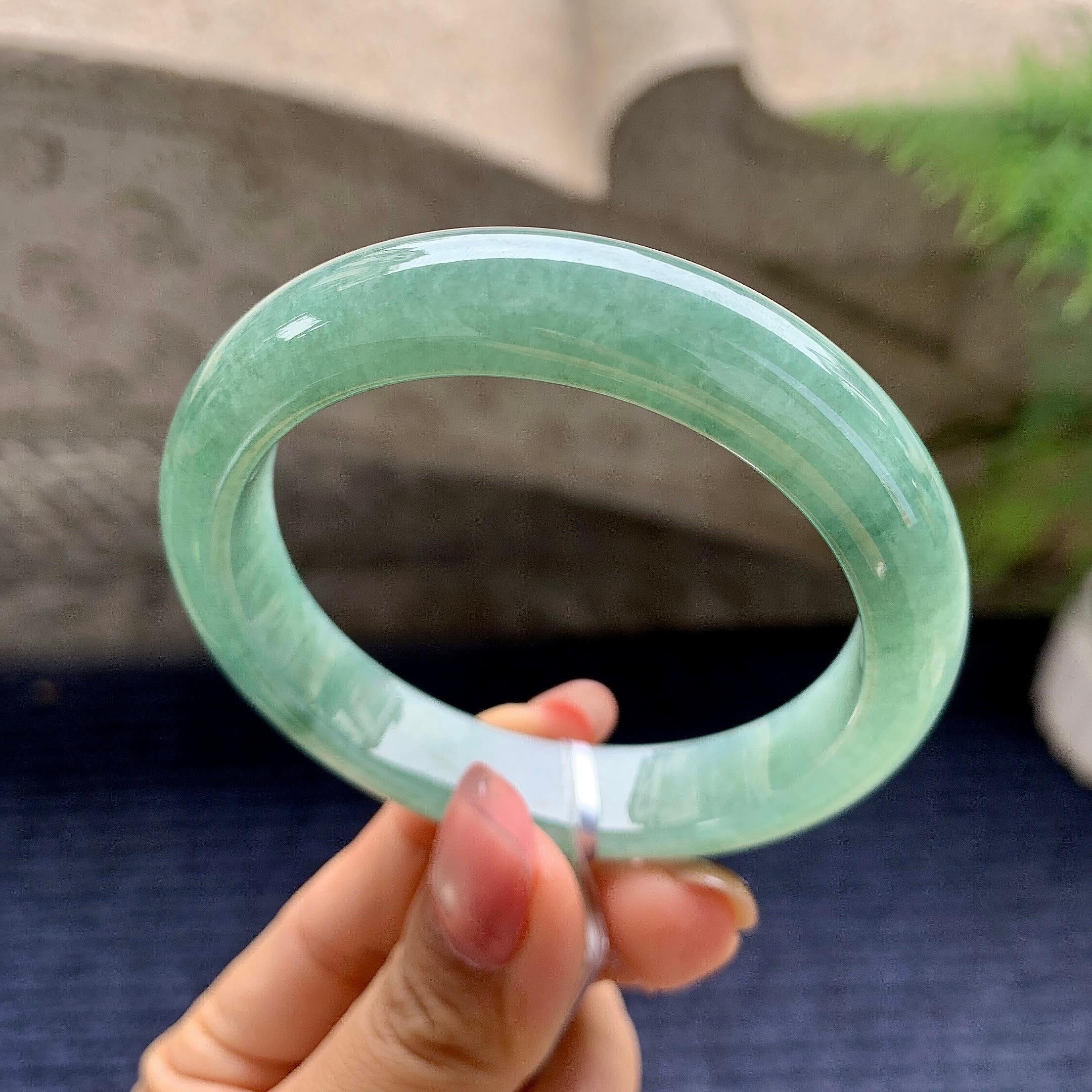 细糯种油青平安镯（54.3mm）（yc281527）