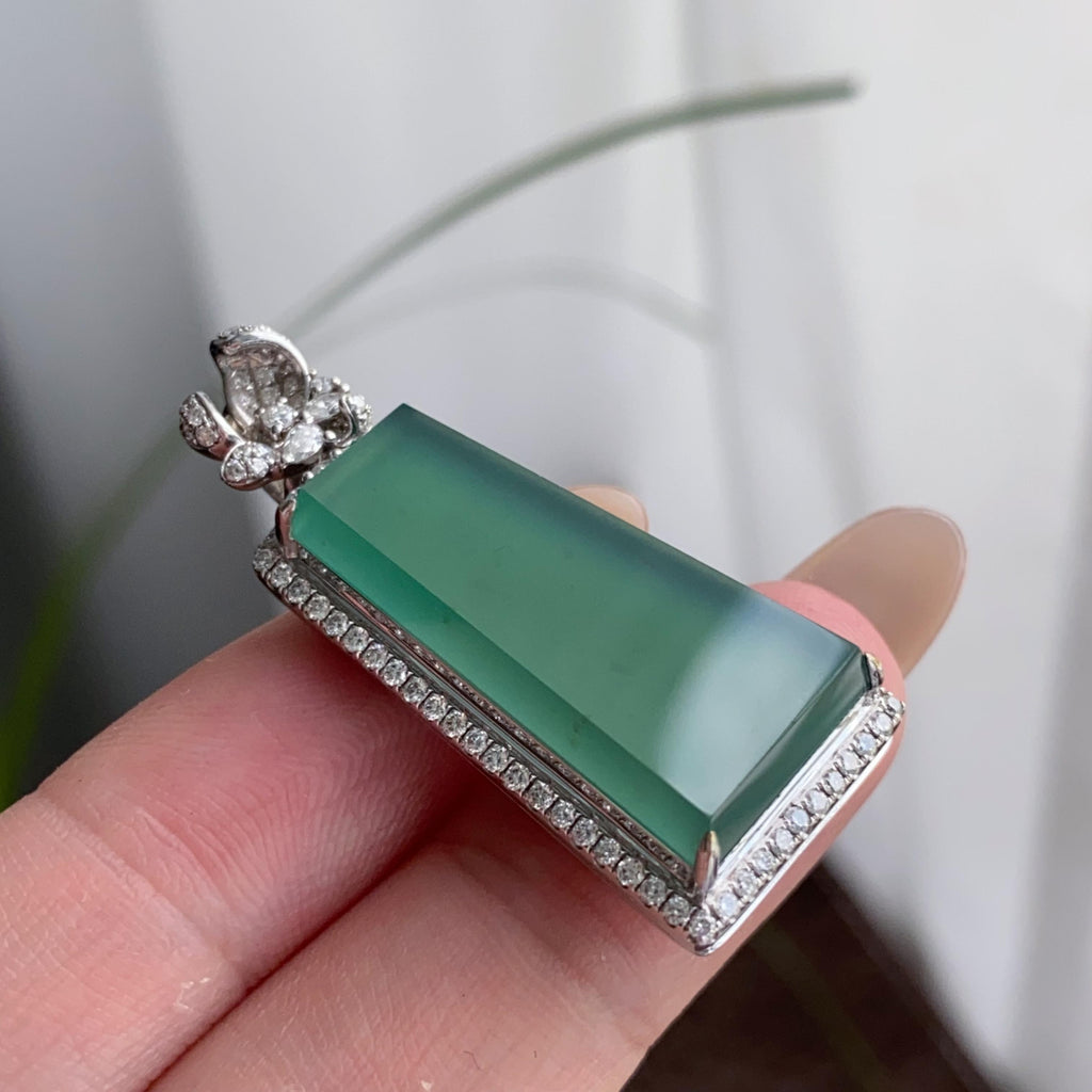 18k金钻镶冰种湖水绿无事牌吊坠（yc250216）