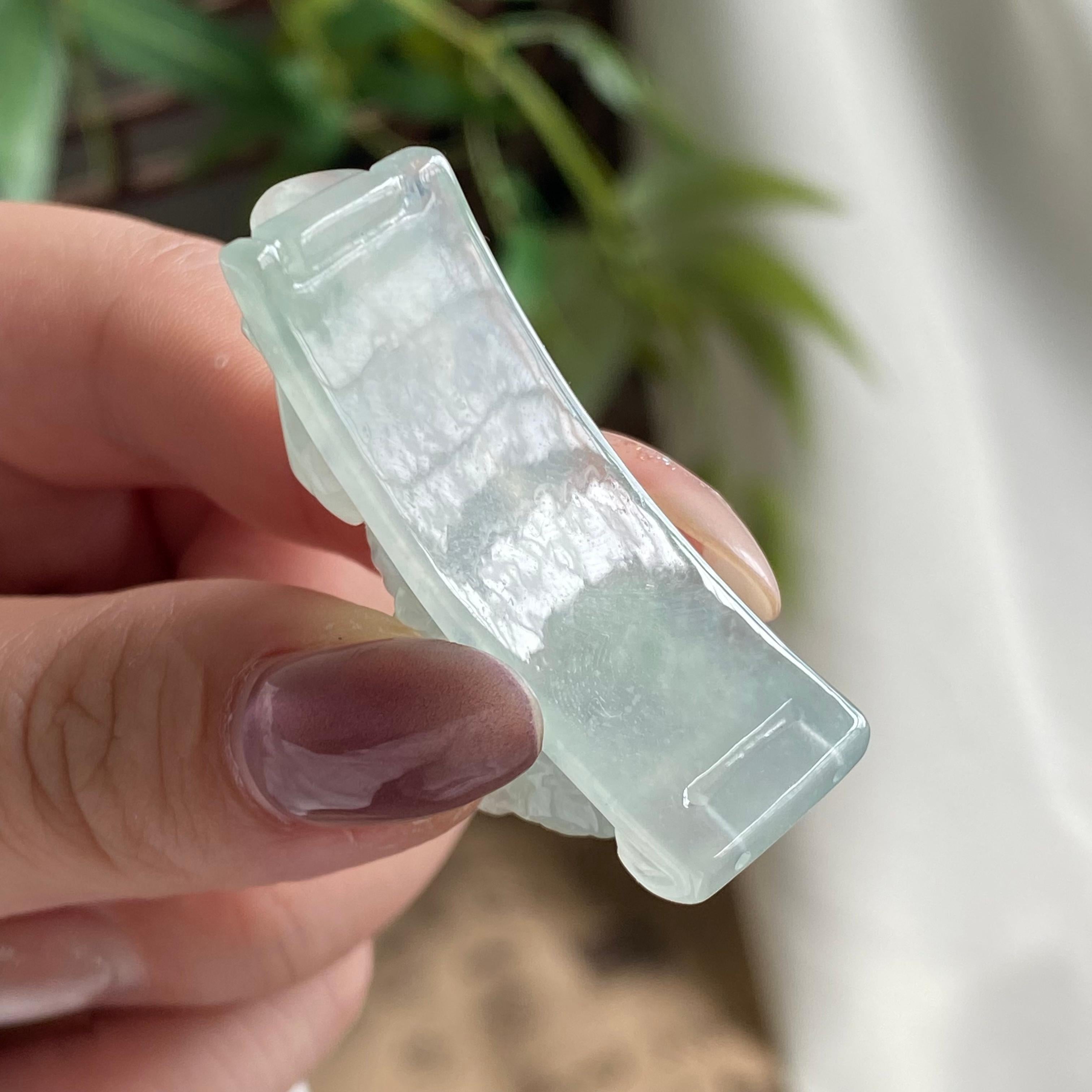 冰种晴底牛气冲天手牌（yc194505）