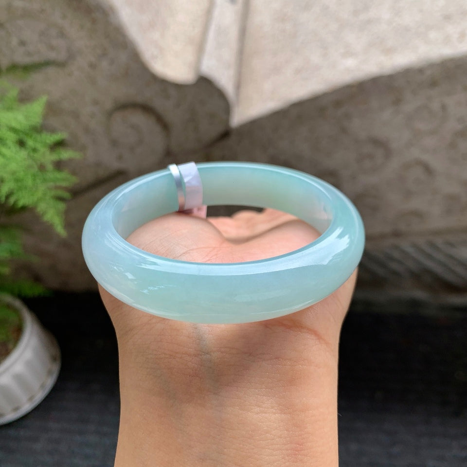 糯化晴底翡翠平安镯（55.6mm）（yc016983）