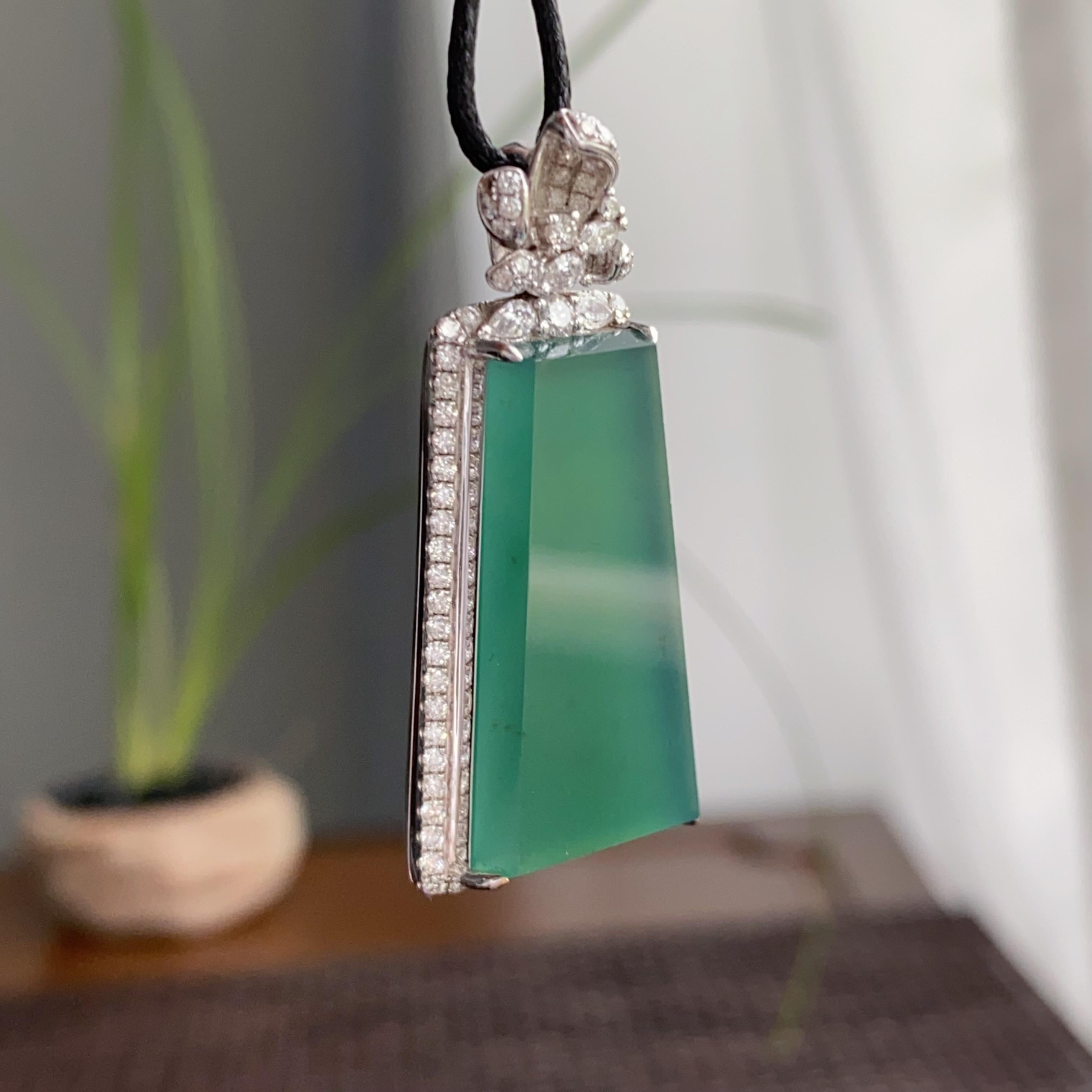 18k金钻镶冰种湖水绿无事牌吊坠（yc250216）