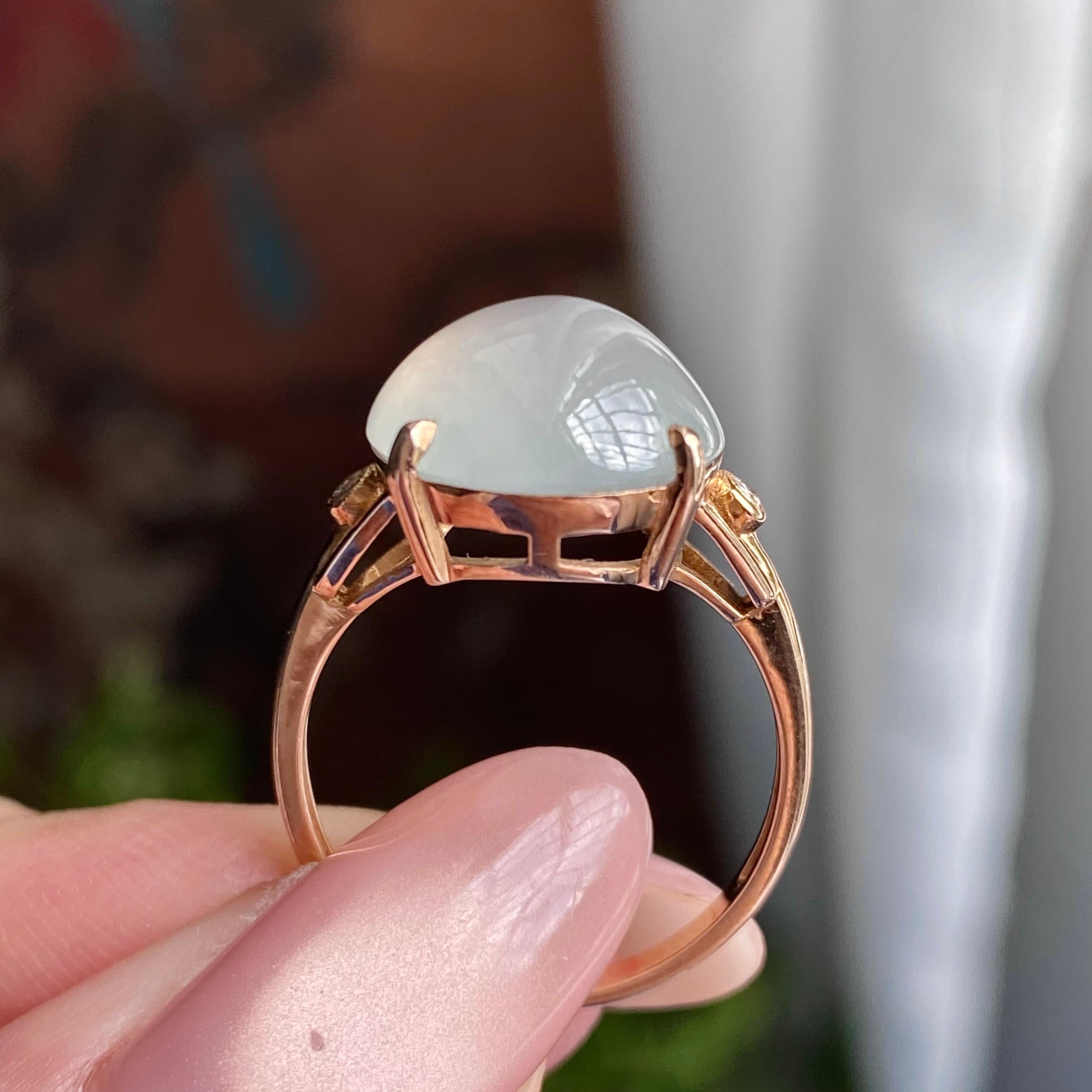 18k金钻镶冰种白月光蛋面戒指（yc235130）