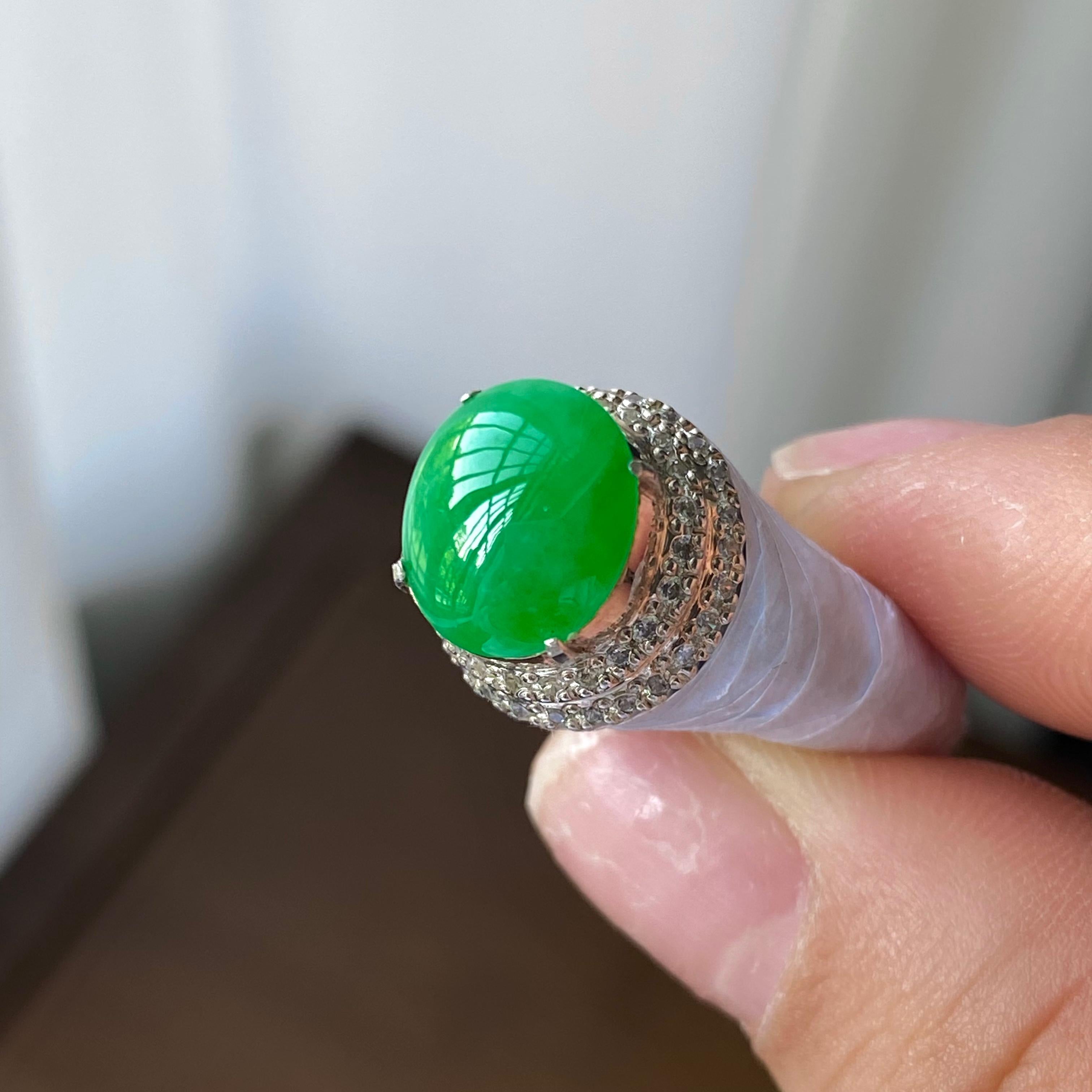 糯冰种满绿蛋面裸石（yc303915）