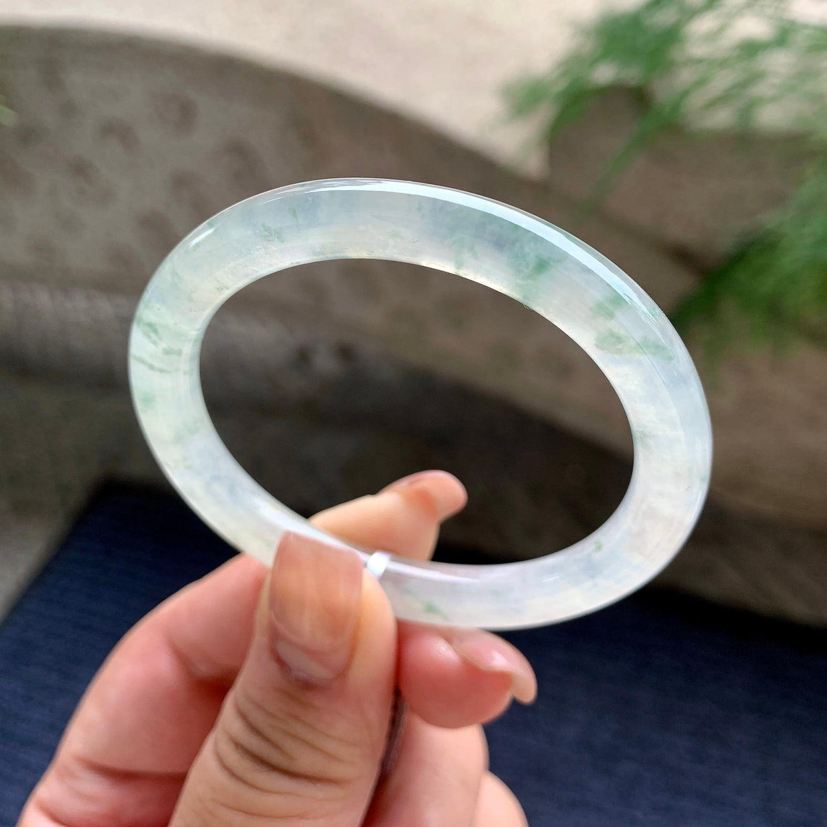小圈口 糯冰种飘蓝花贵妃手镯 50.8圈口 天然缅甸A货翡翠（yc701189）