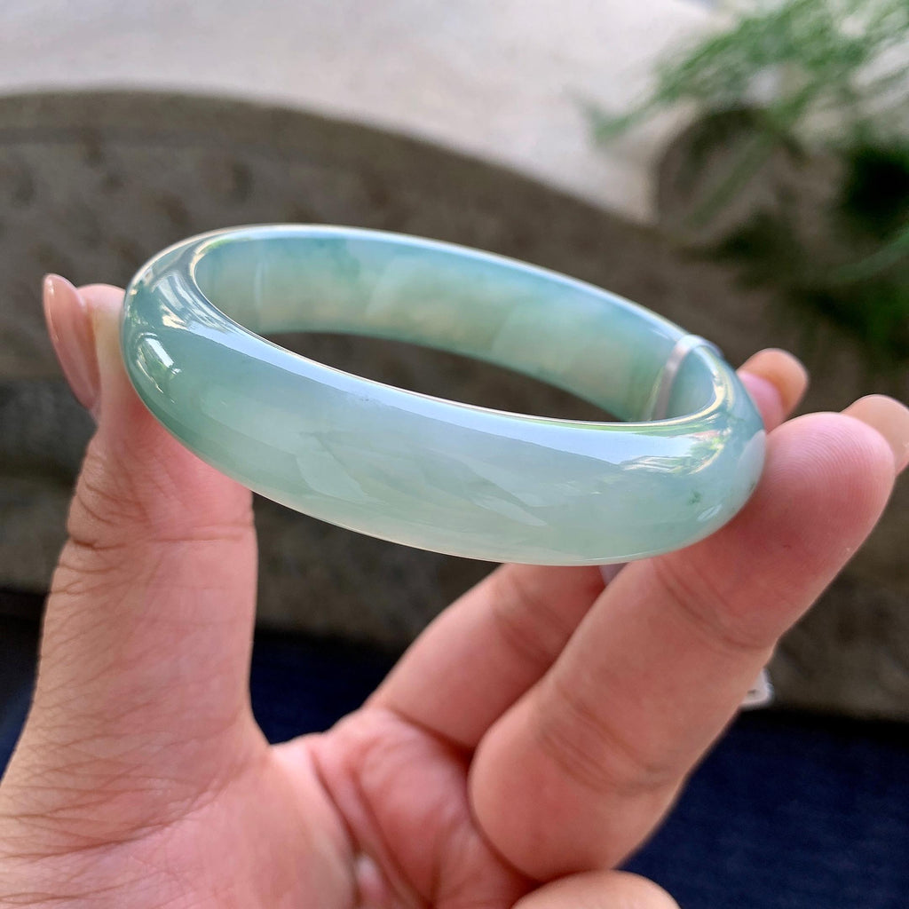 细糯种蓝底飘蓝花贵妃手镯 54.5圈口 天然缅甸A货翡翠（yc501088）