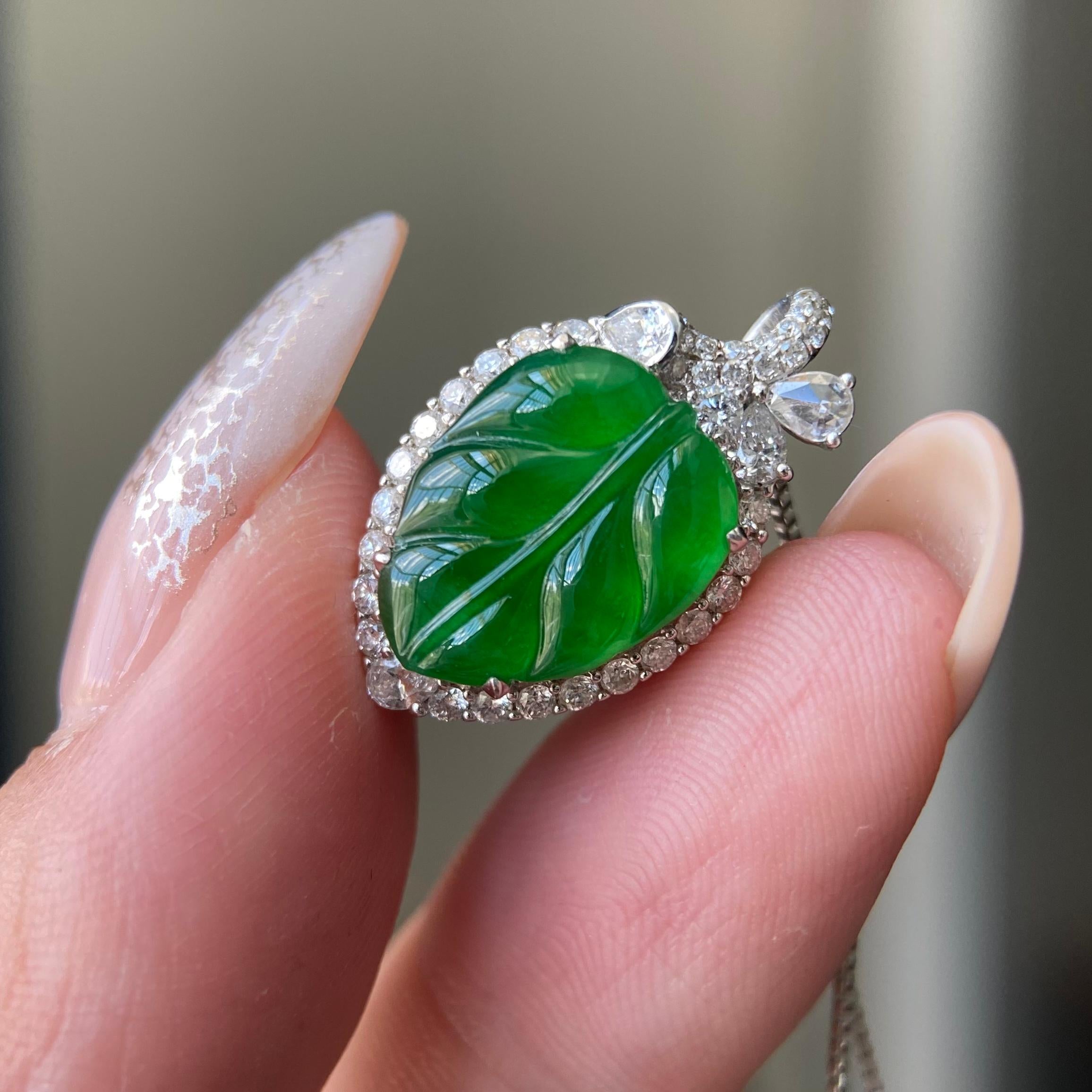 18k金钻镶冰种阳绿玉叶吊坠（yc209950）