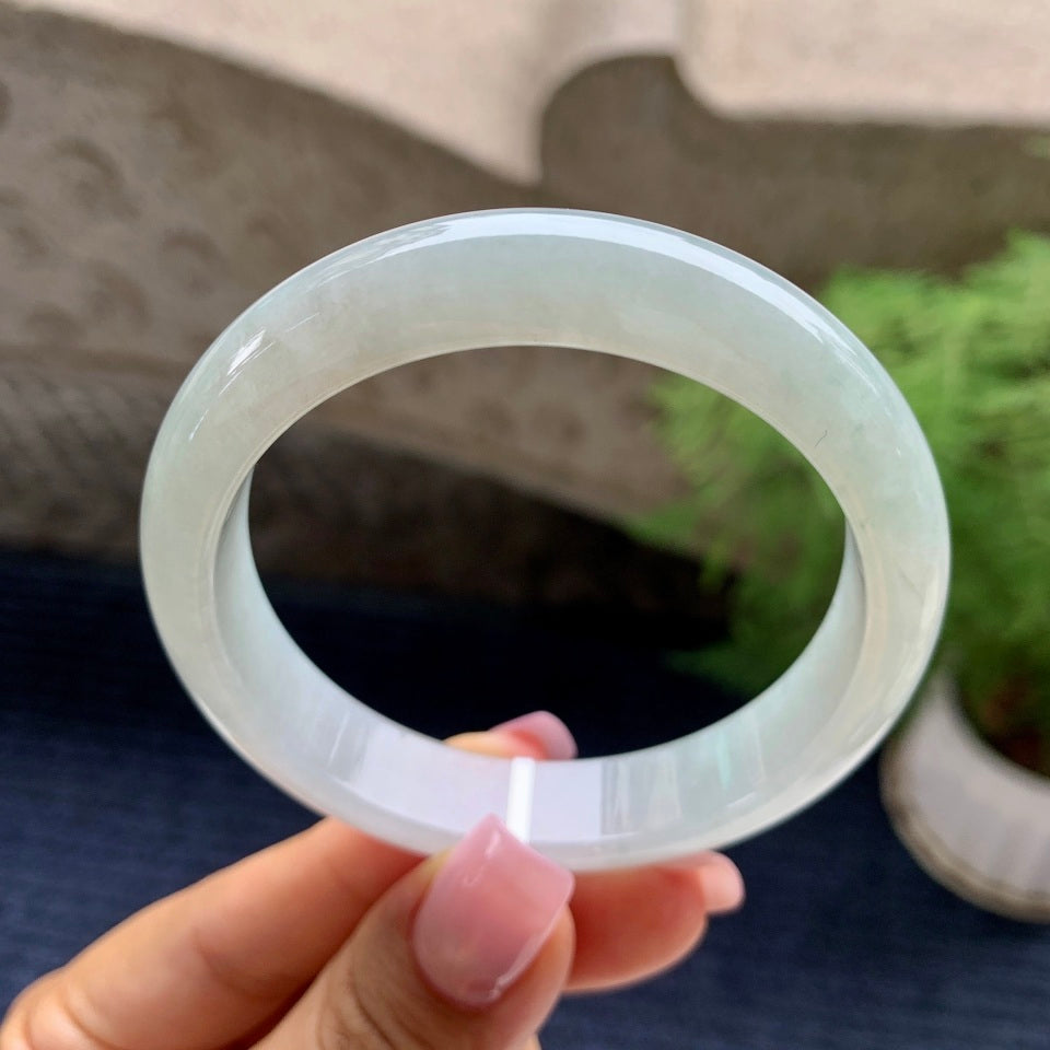 细糯种淡底色平安镯（55.8mm）（yc090097）