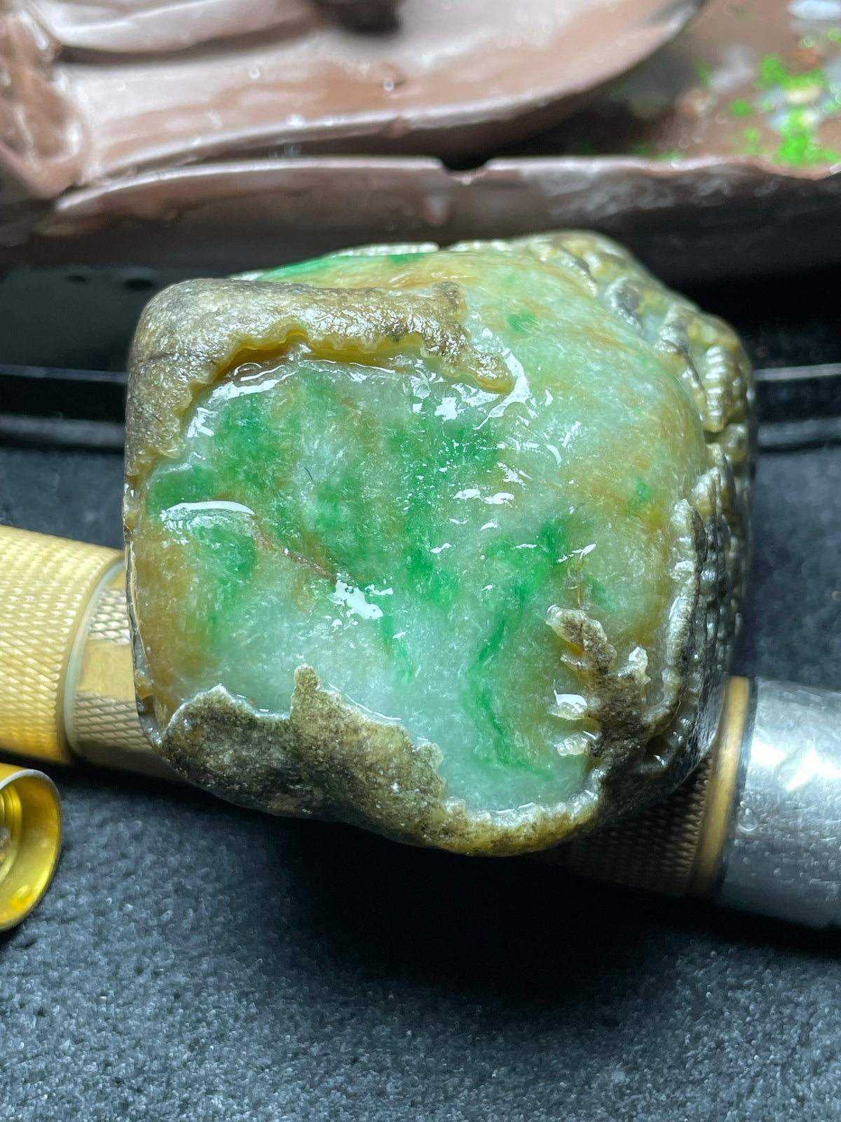 莫西沙特色黄加绿开窗料（yc693742）