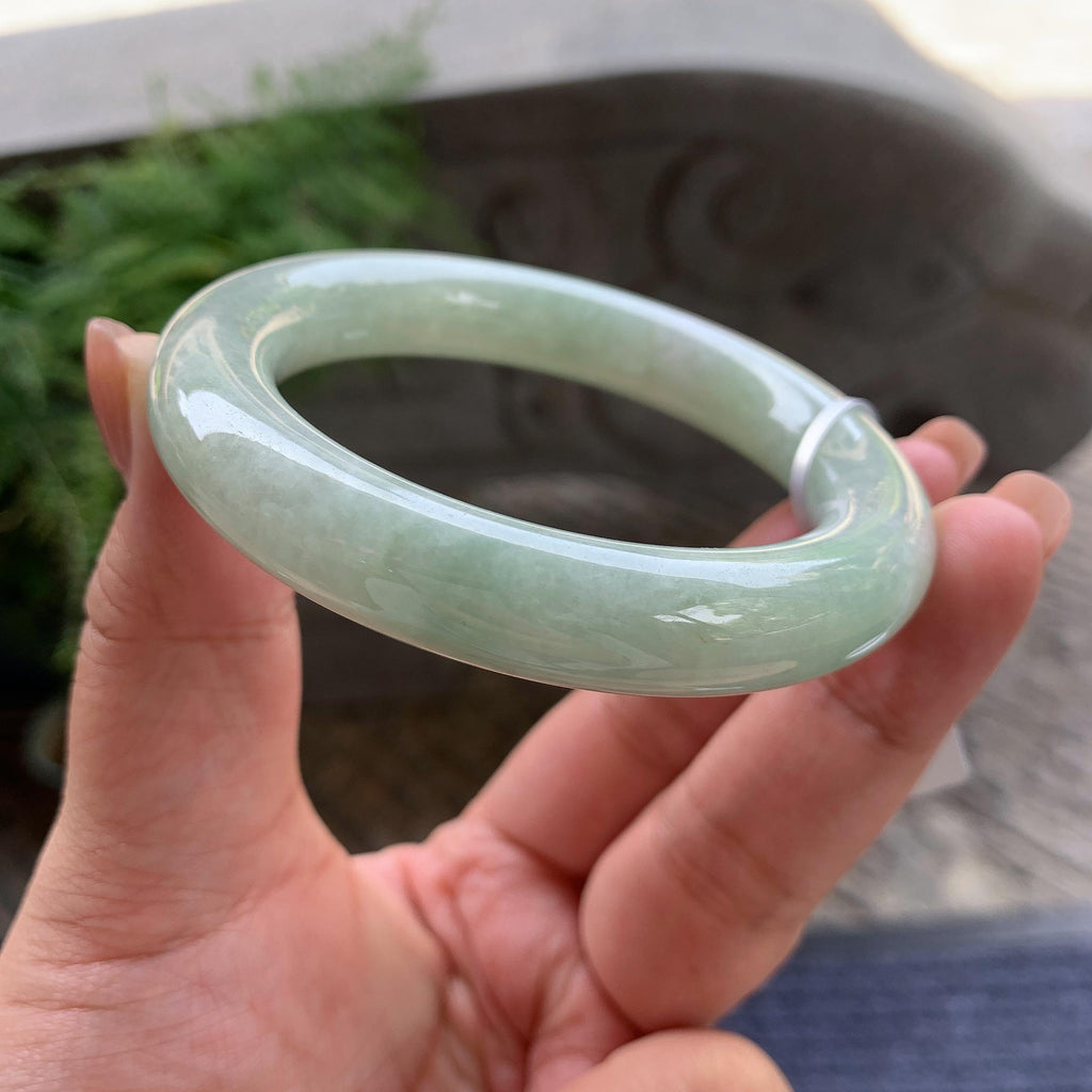 糯种晴底圆条手镯 54.3圈口 天然缅甸A货翡翠（yc499783）