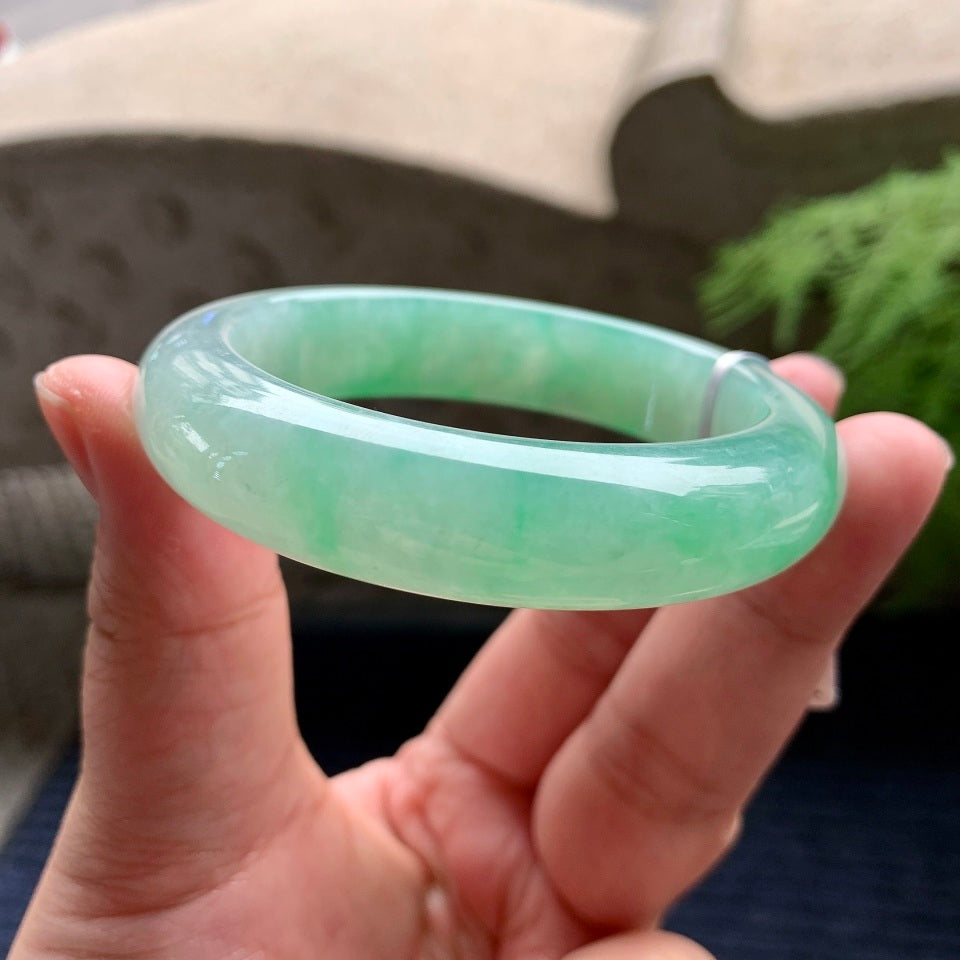 糯冰种翠绿平安镯（53.7mm）（yc093397）