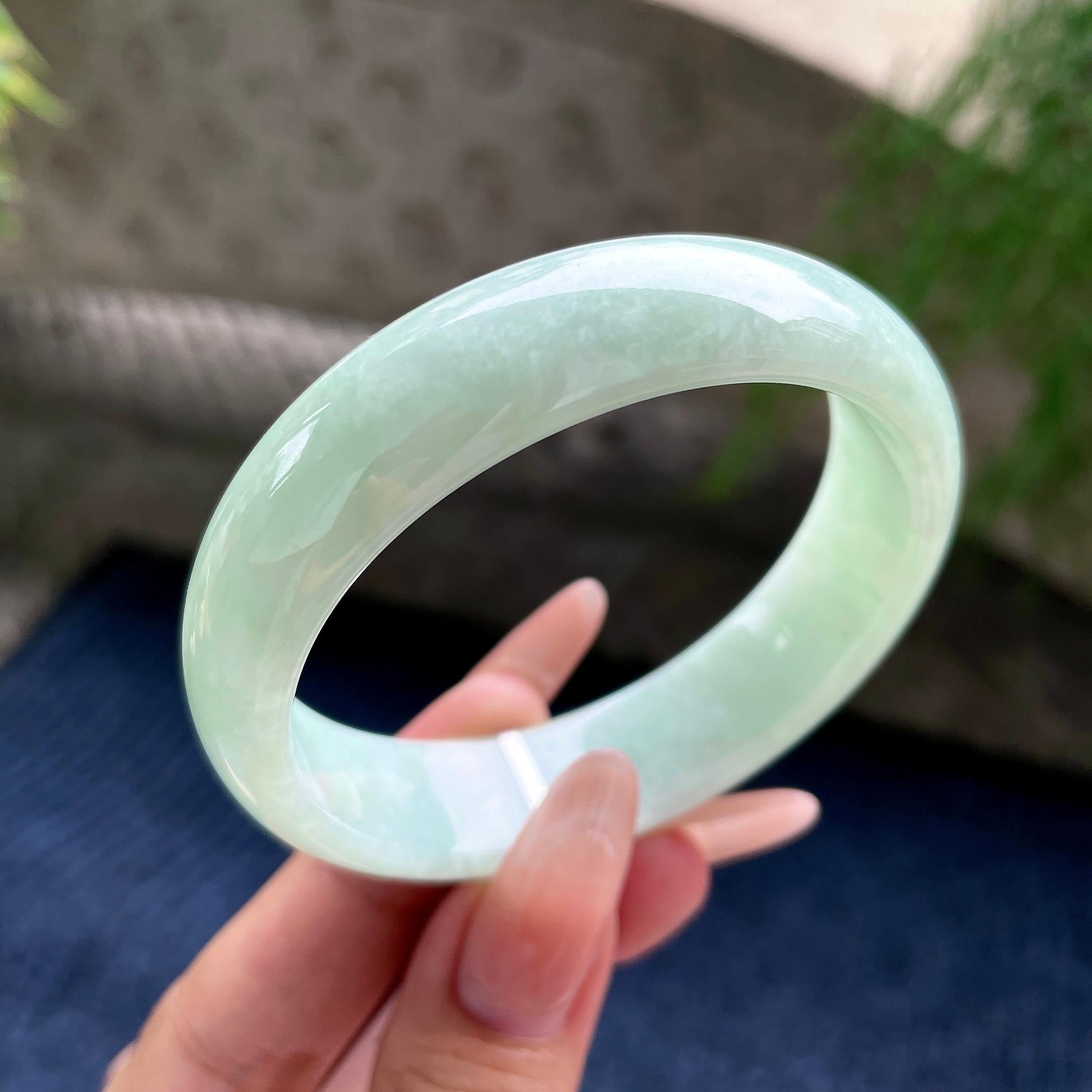 小圈口果绿色贵妃 53圈口 天然缅甸A货翡翠（yc530794）