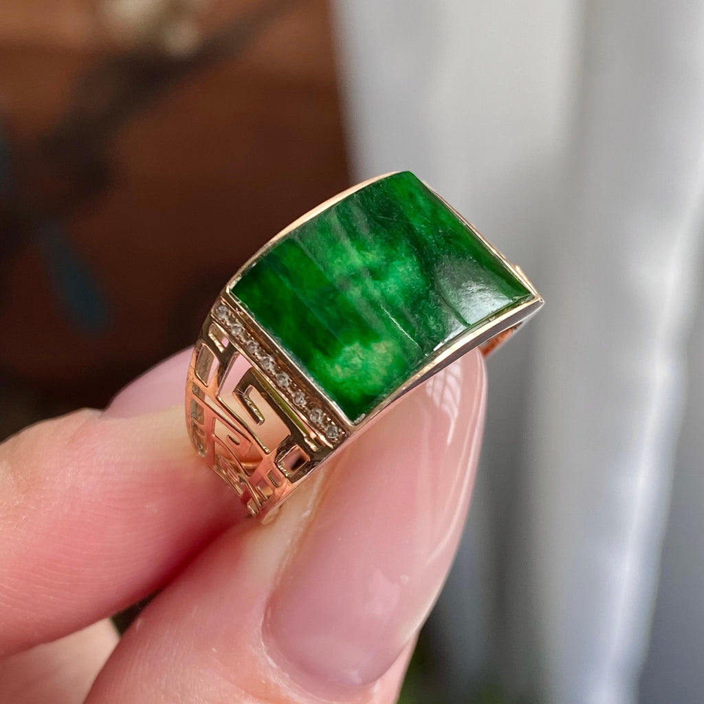 18k金钻镶细糯种辣阳绿方形戒指（yc235144）