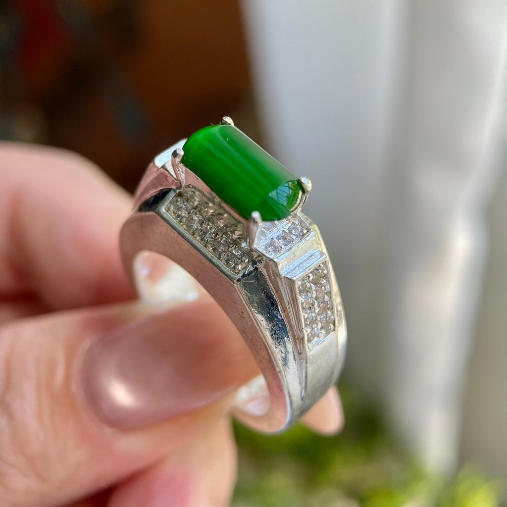 冰种辣阳绿马鞍戒面裸石（yc234415）