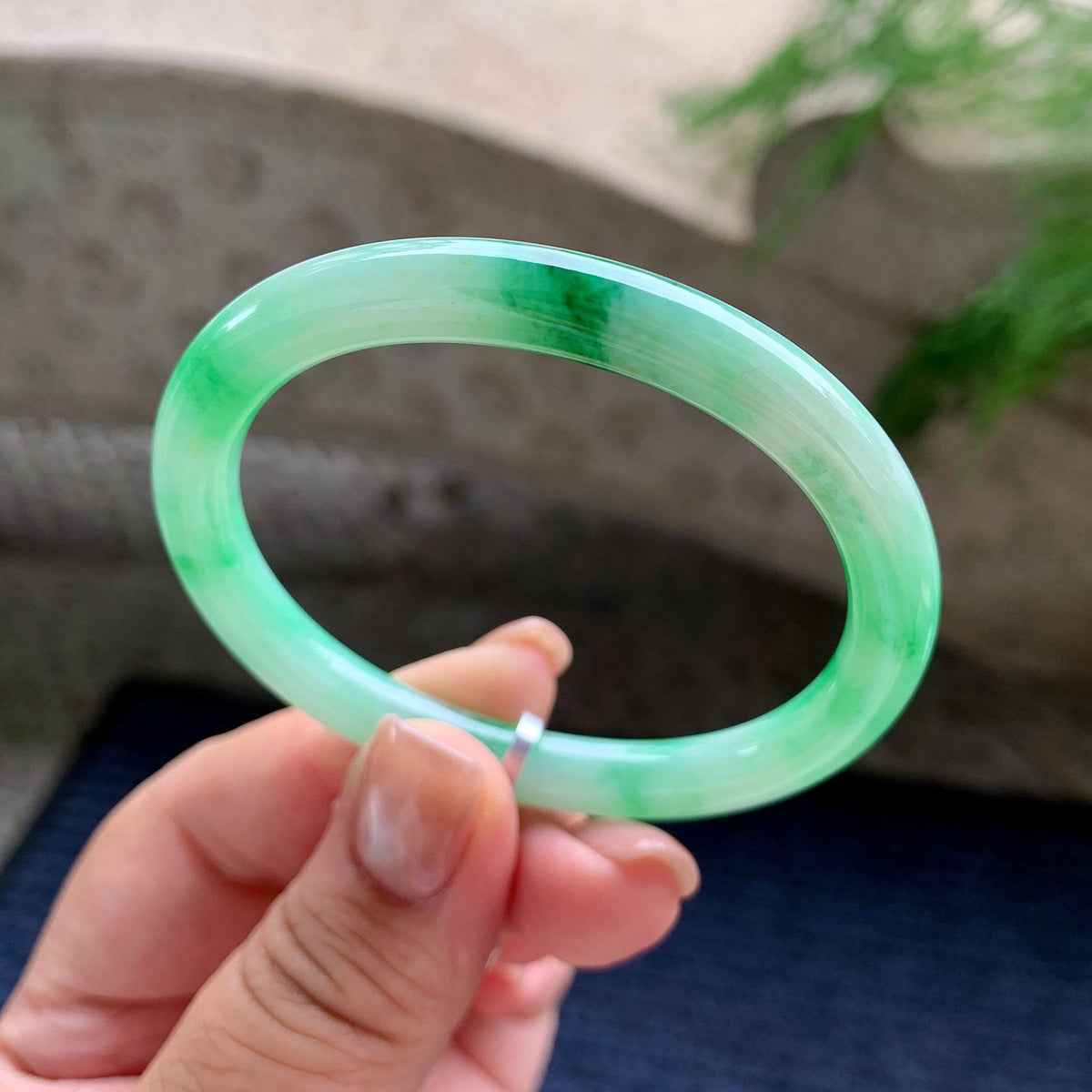 细糯种飘绿花贵妃手镯 52.6圈口 天然缅甸A货翡翠（yc703288）