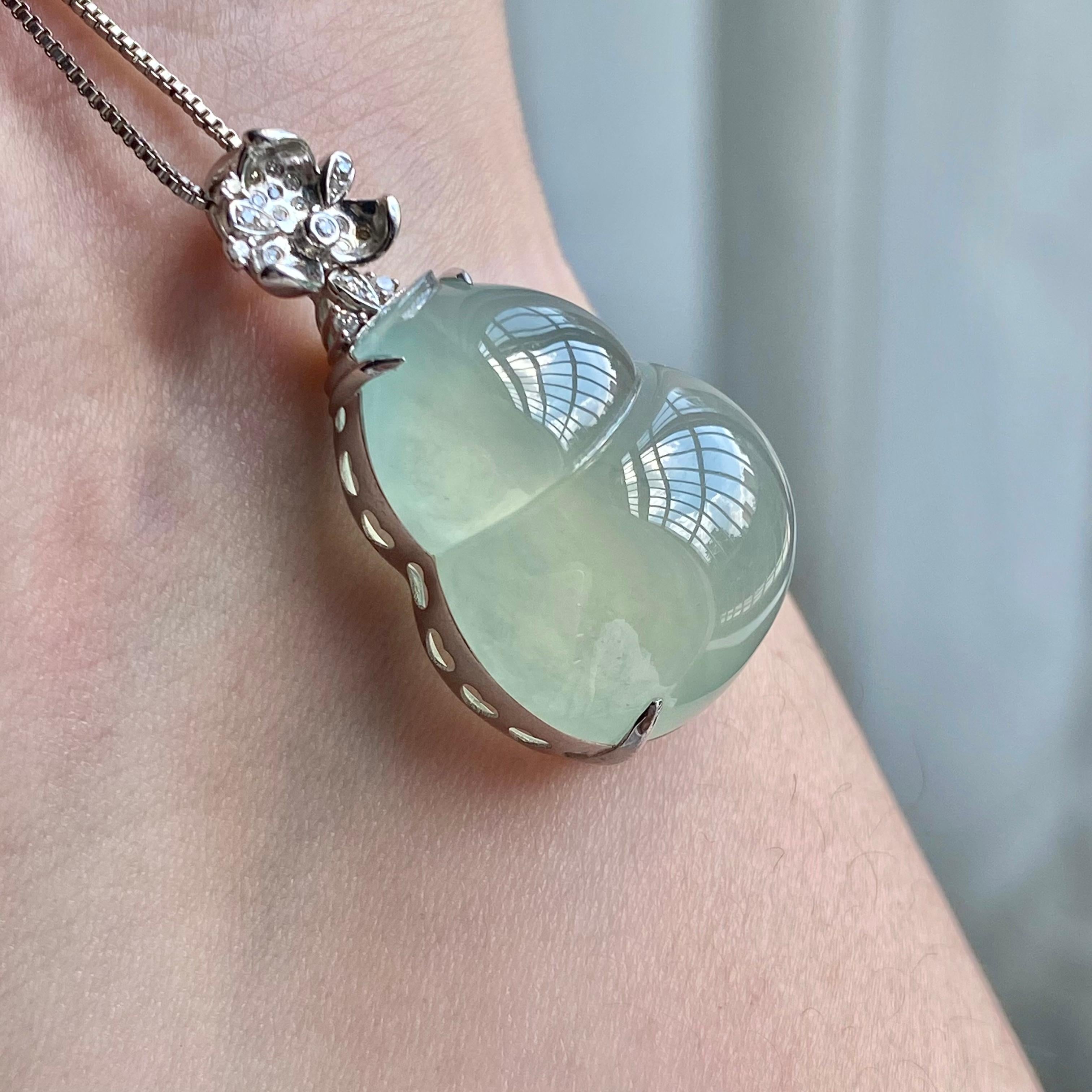 18k金钻镶冰种晴底葫芦吊坠（yc221336）