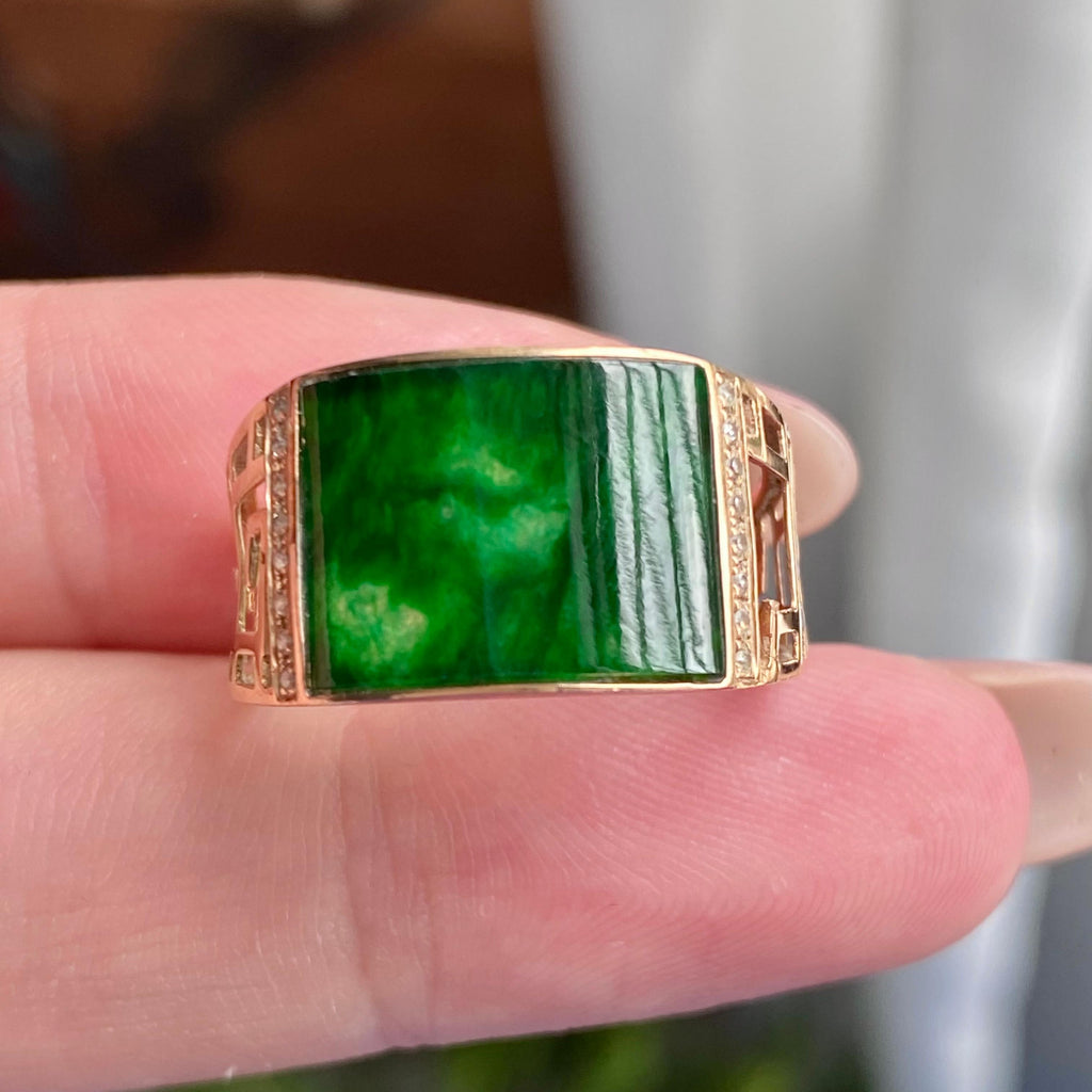 18k金钻镶细糯种辣阳绿方形戒指（yc235144）