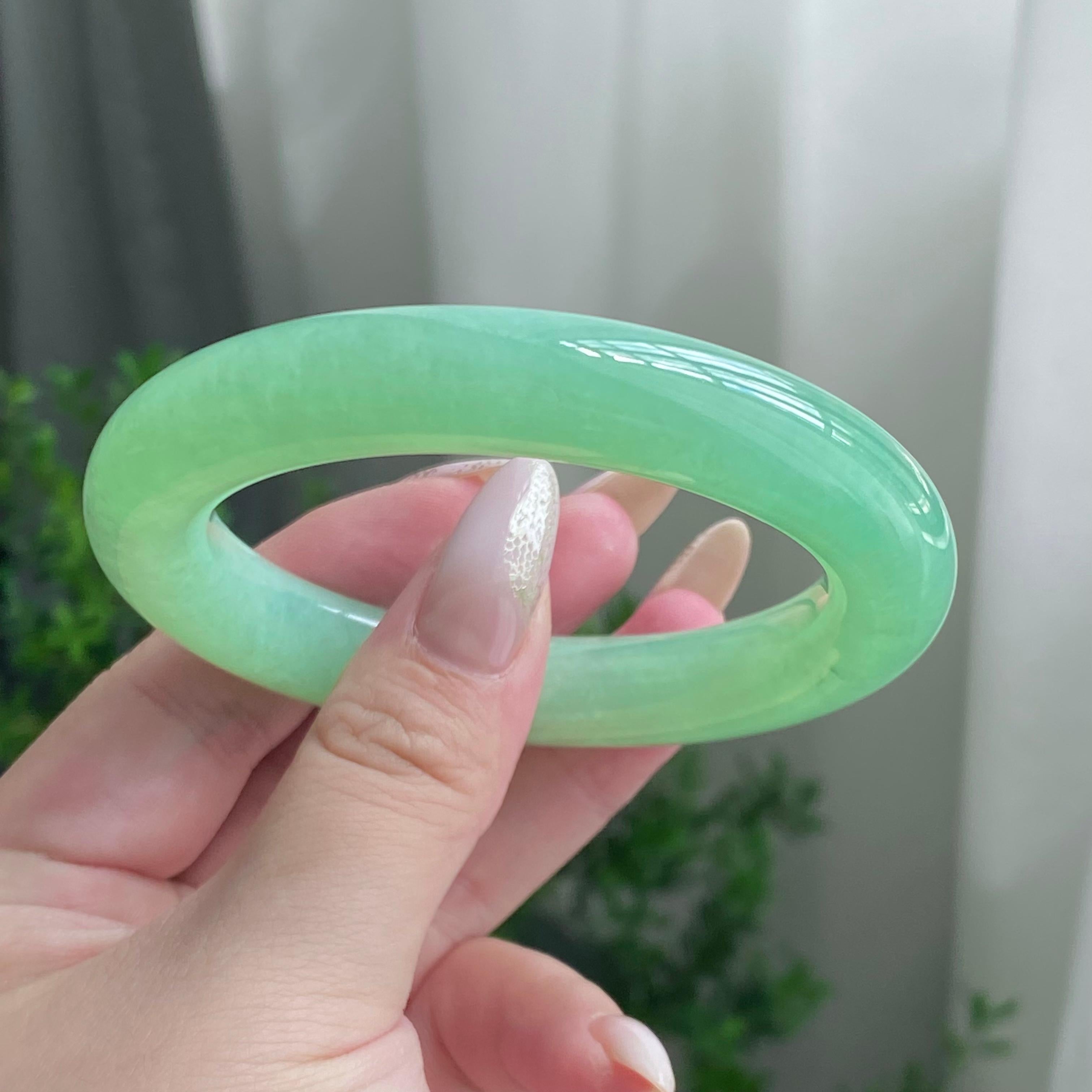 糯冰种满绿圆条手镯（55圈）（yc206677）